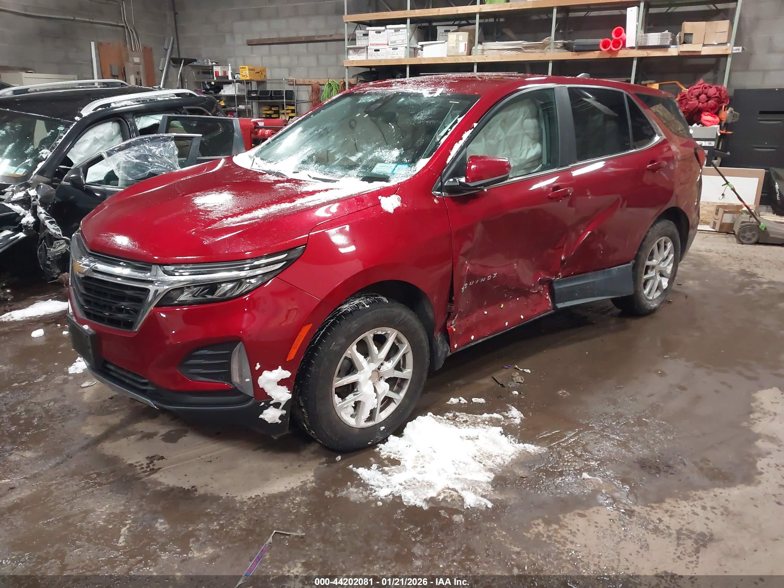 CHEVROLET EQUINOX image 2