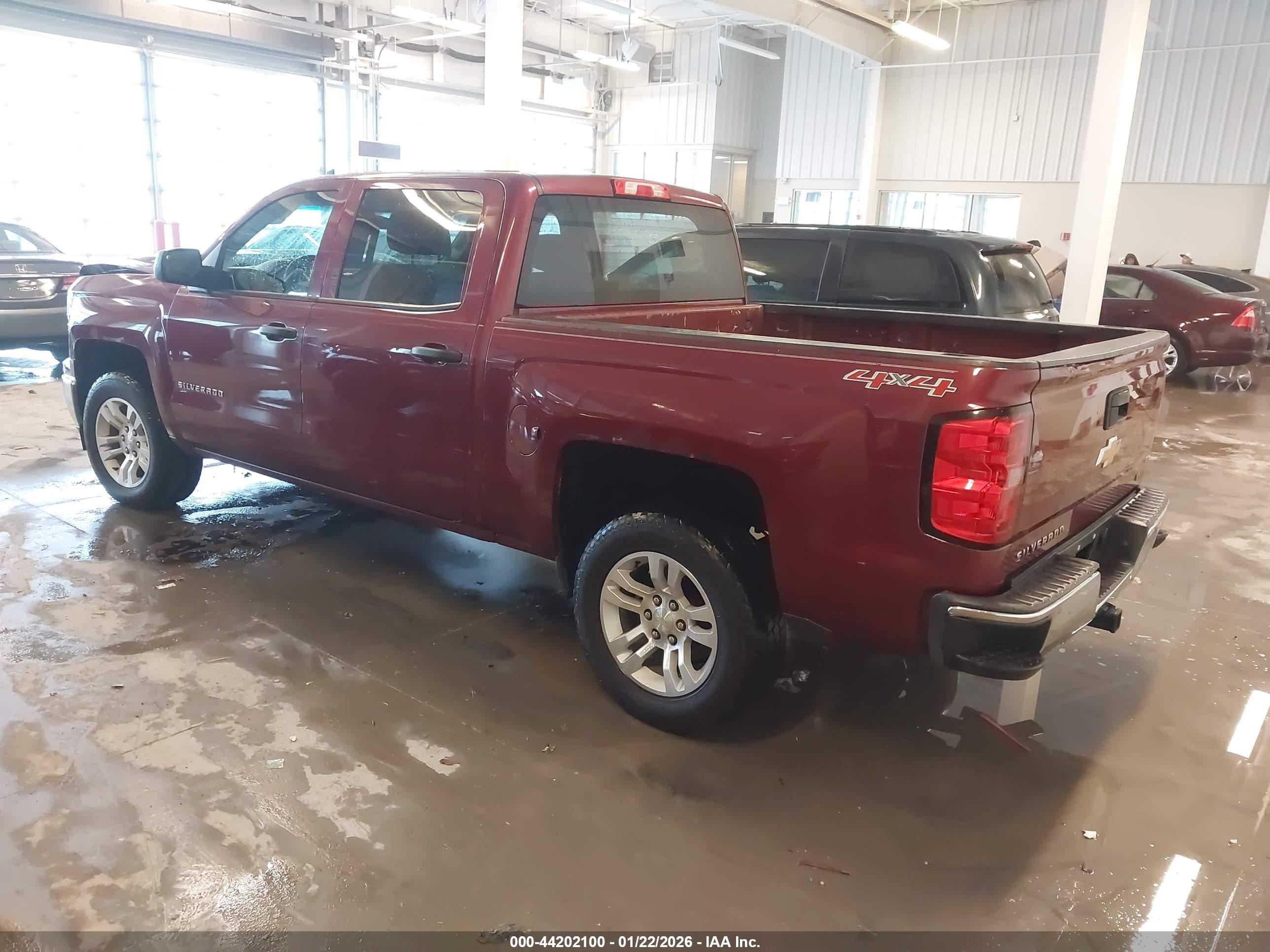 CHEVROLET SILVERADO image 3