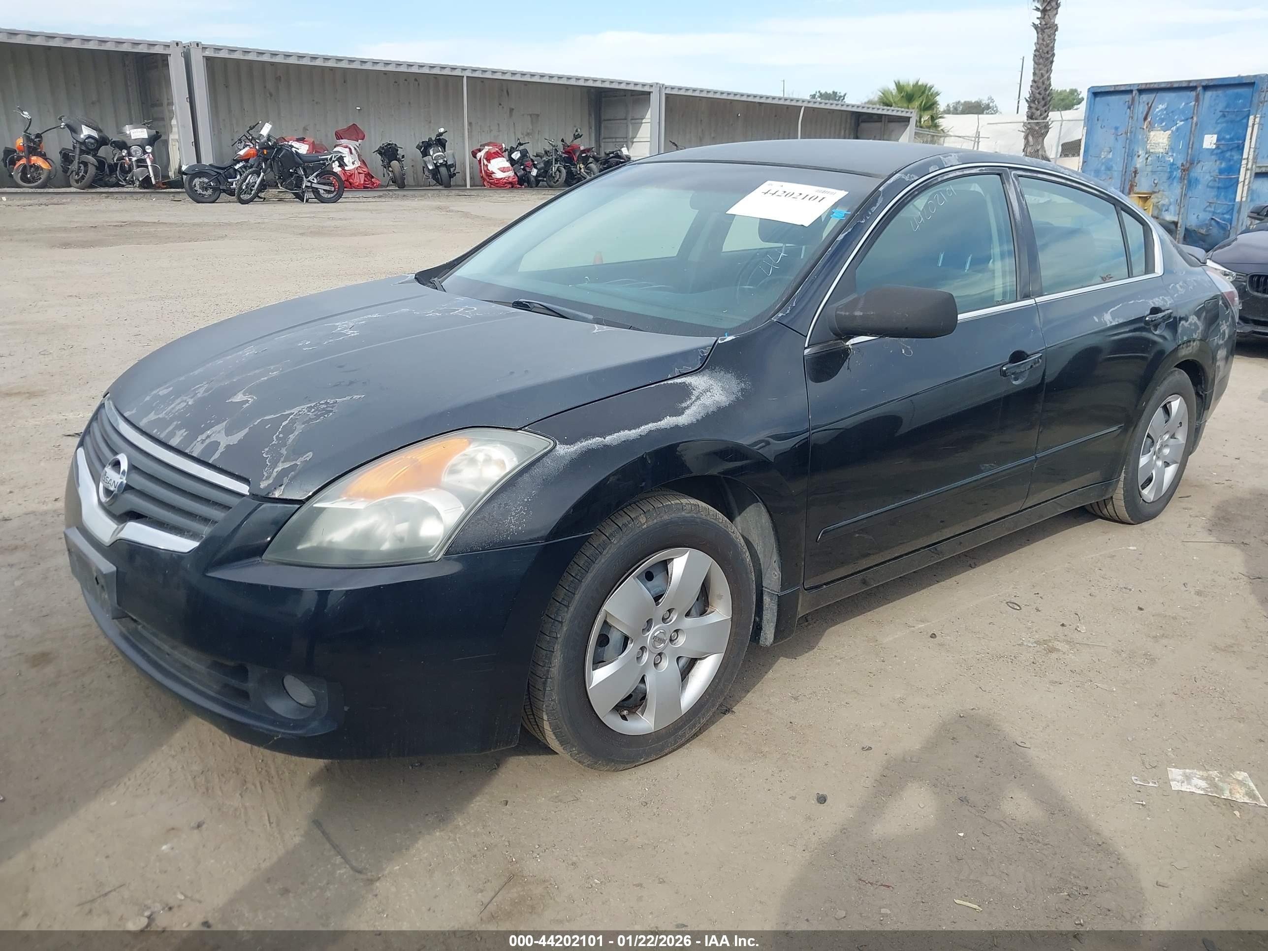 NISSAN ALTIMA image 2