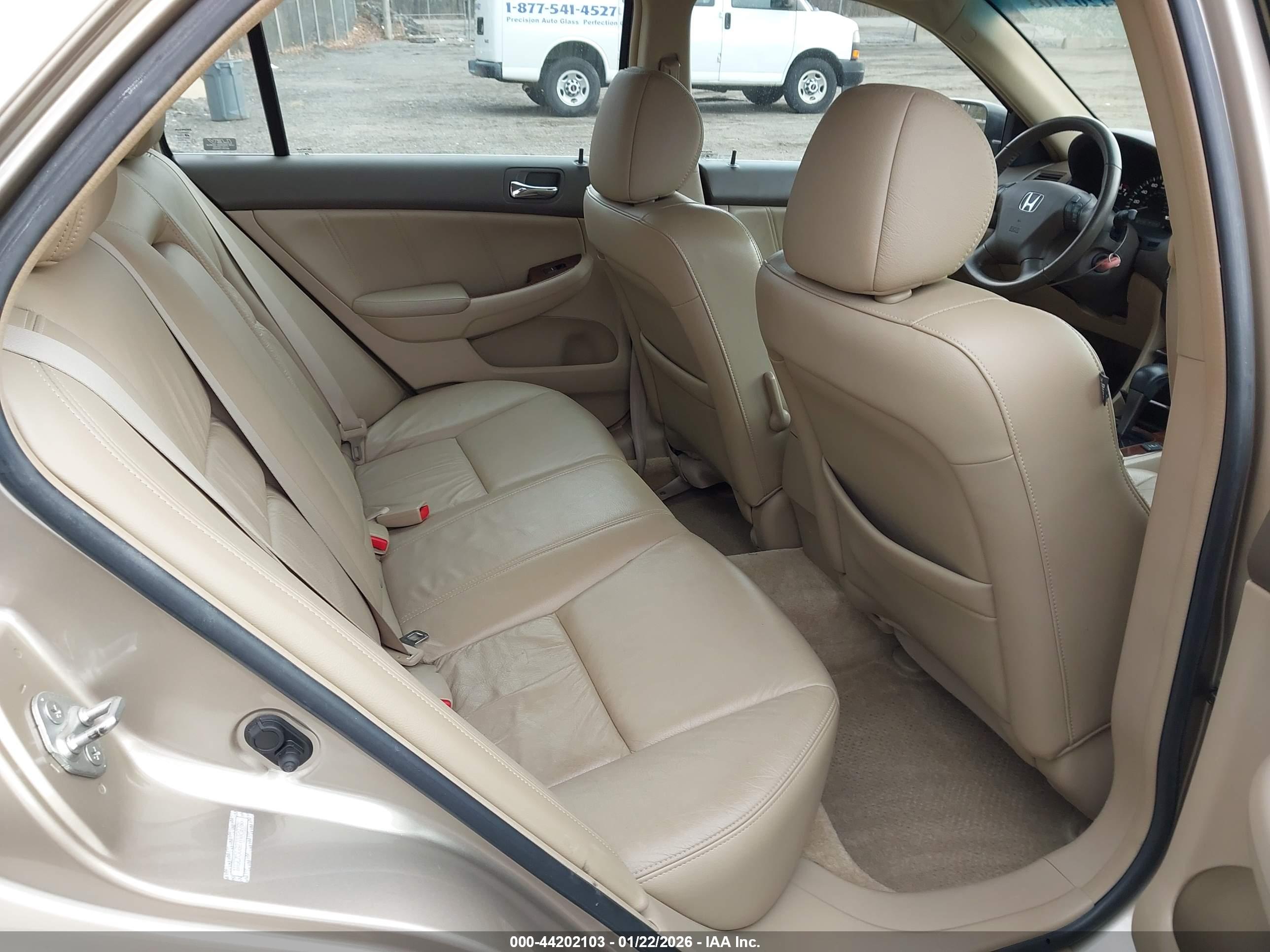 HONDA ACCORD image 8