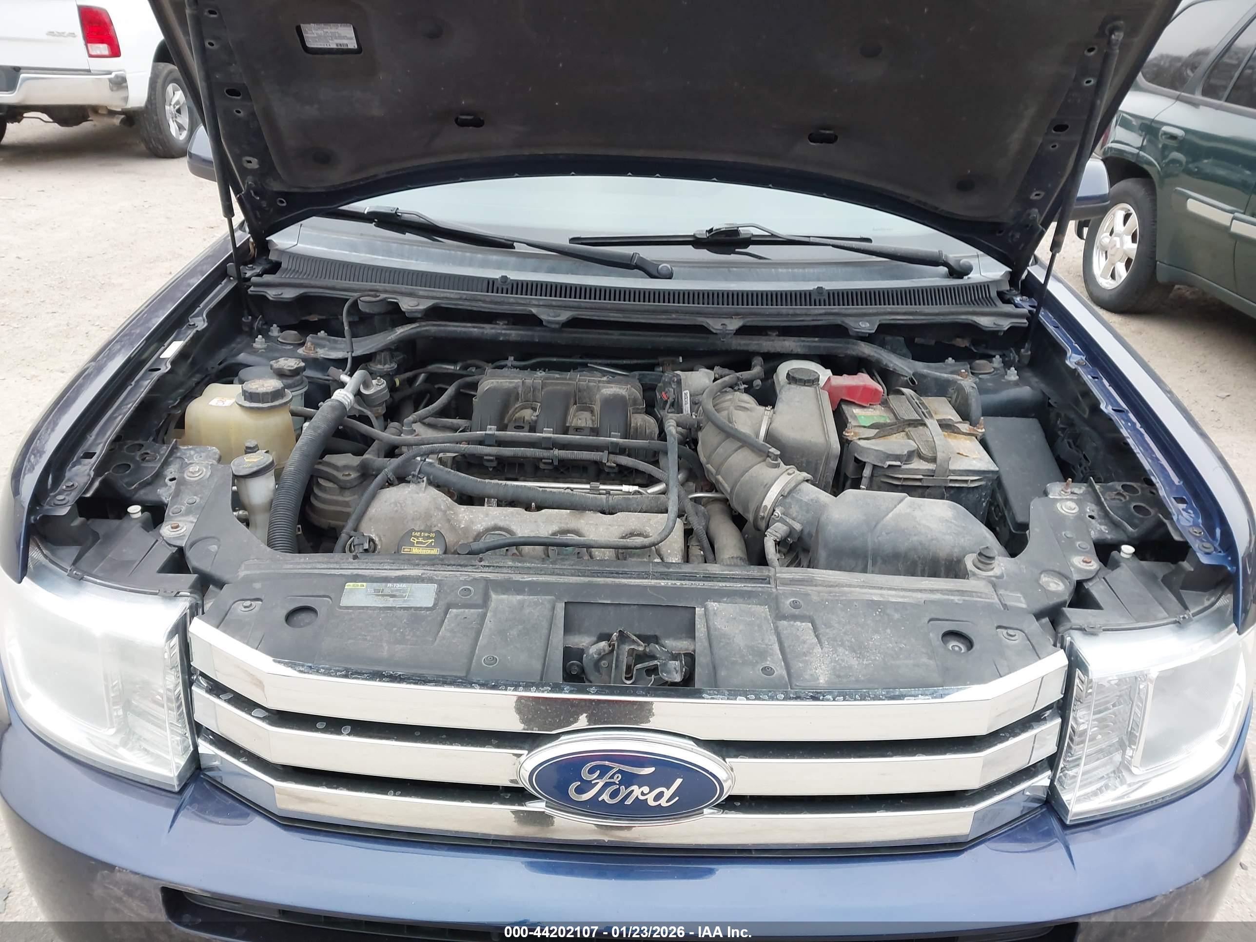 FORD FLEX image 10