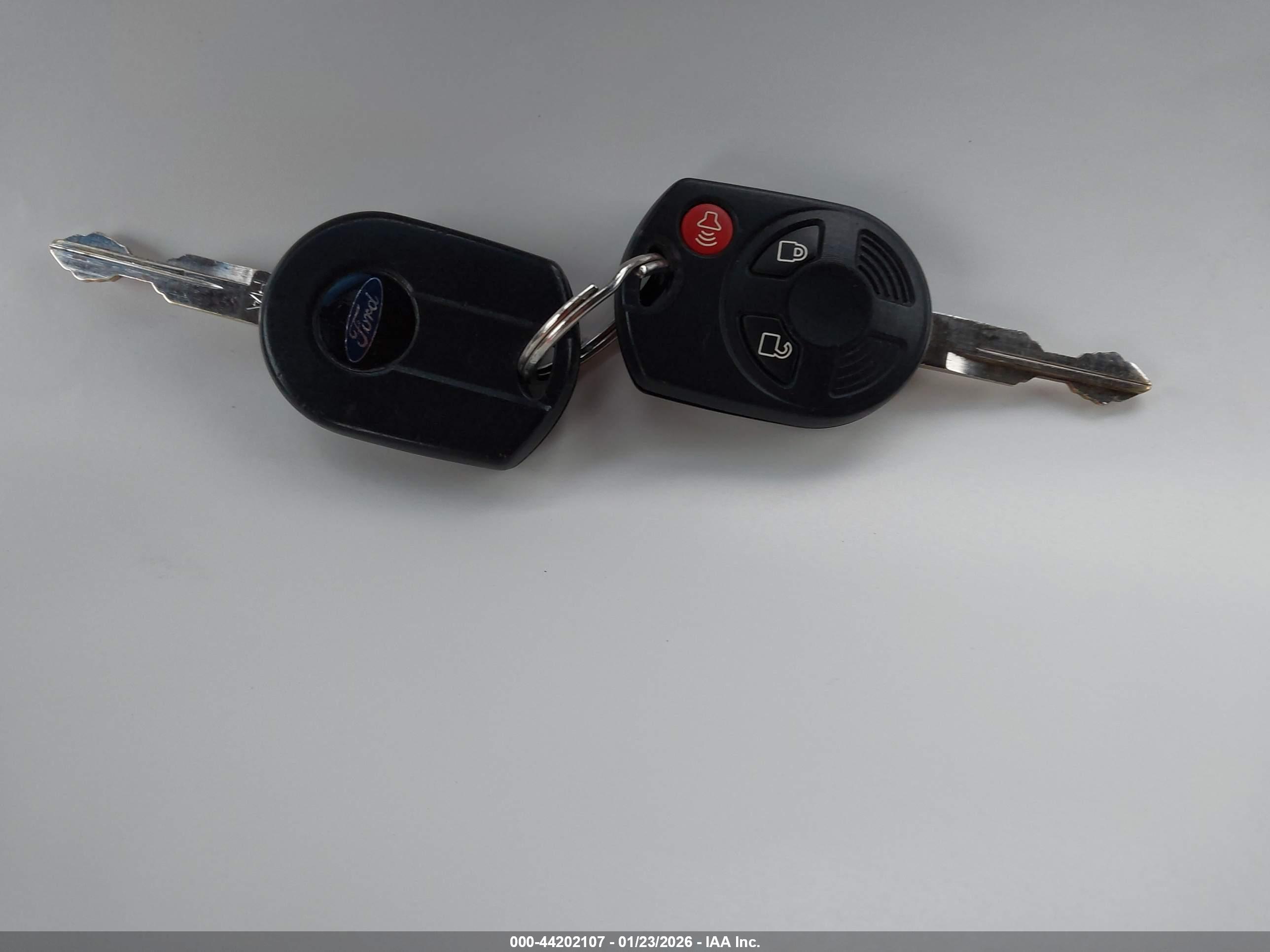 FORD FLEX image 11