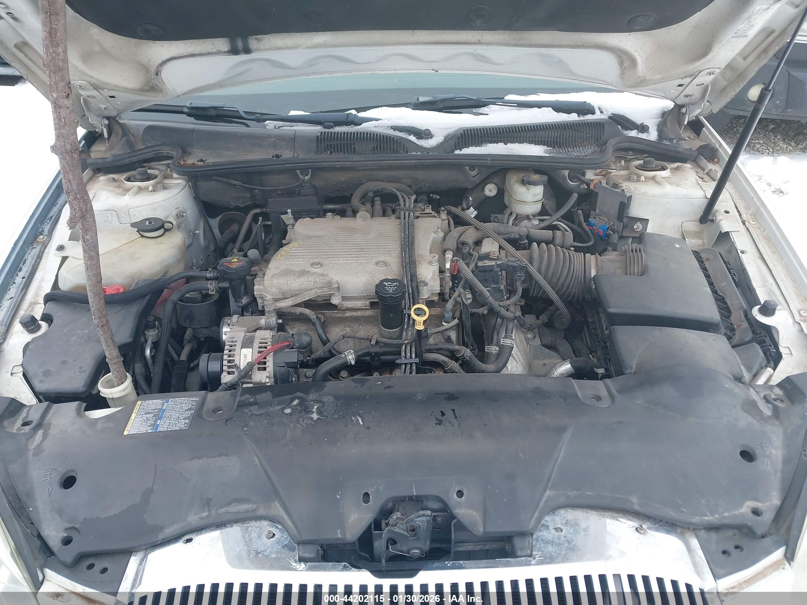 BUICK LUCERNE image 10