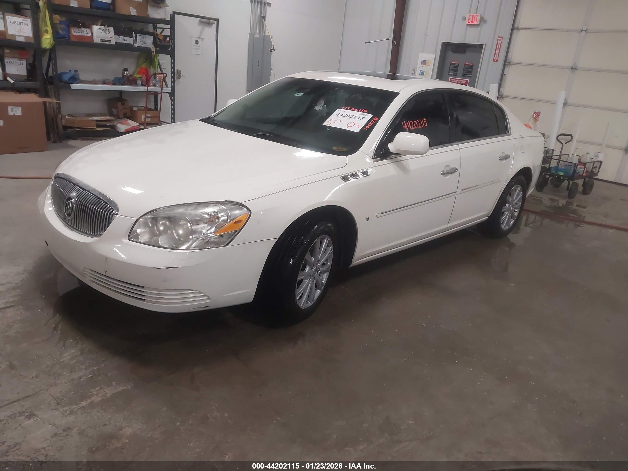BUICK LUCERNE image 2