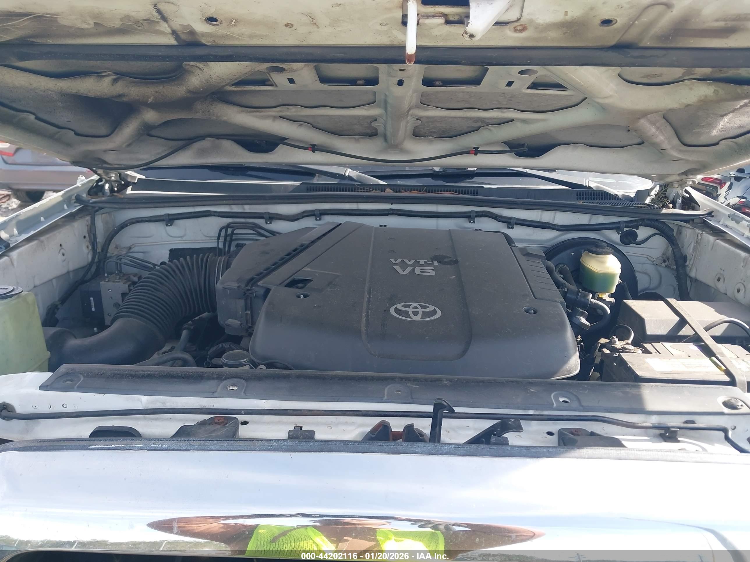 TOYOTA TACOMA image 10