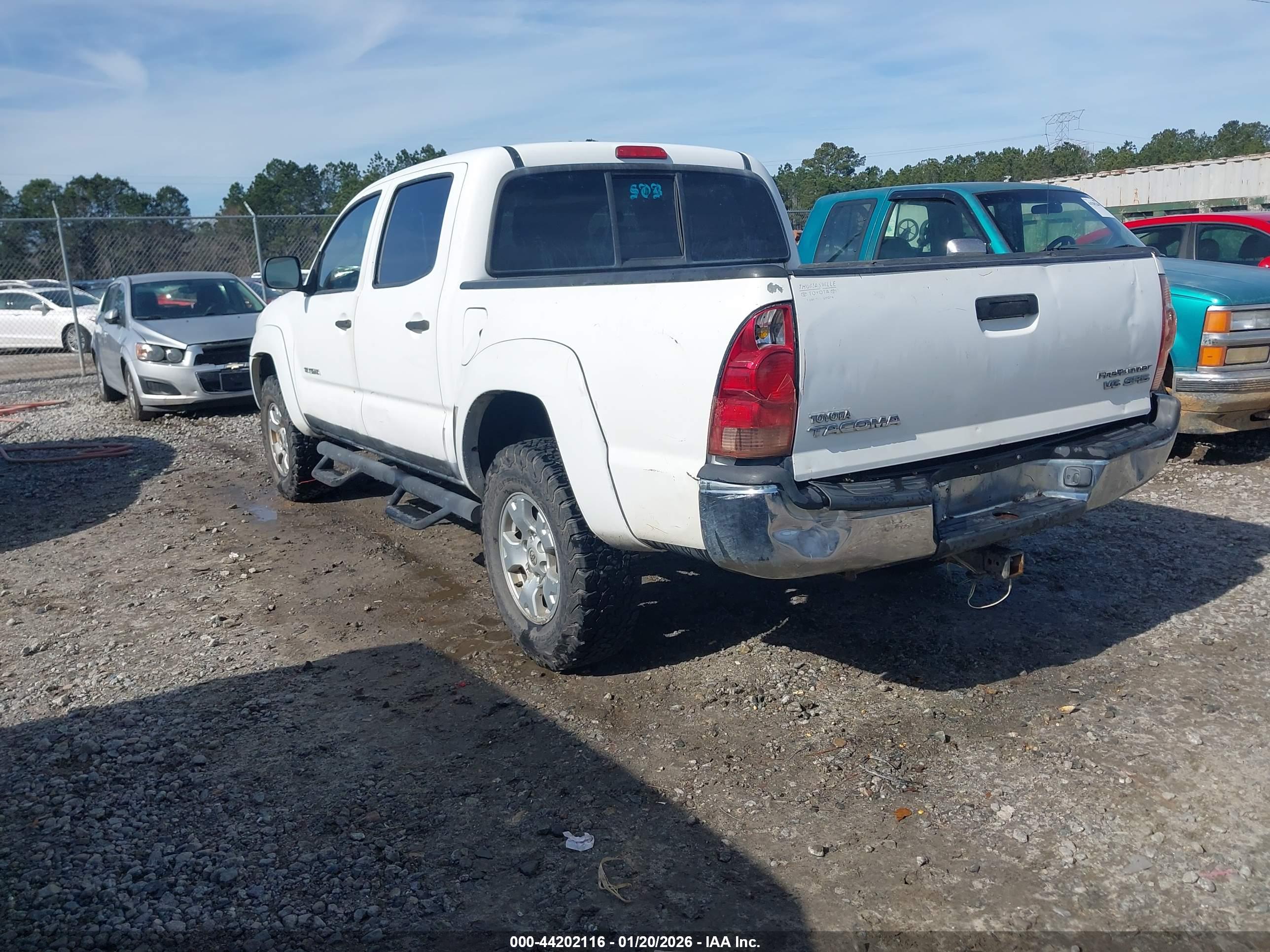 TOYOTA TACOMA image 3