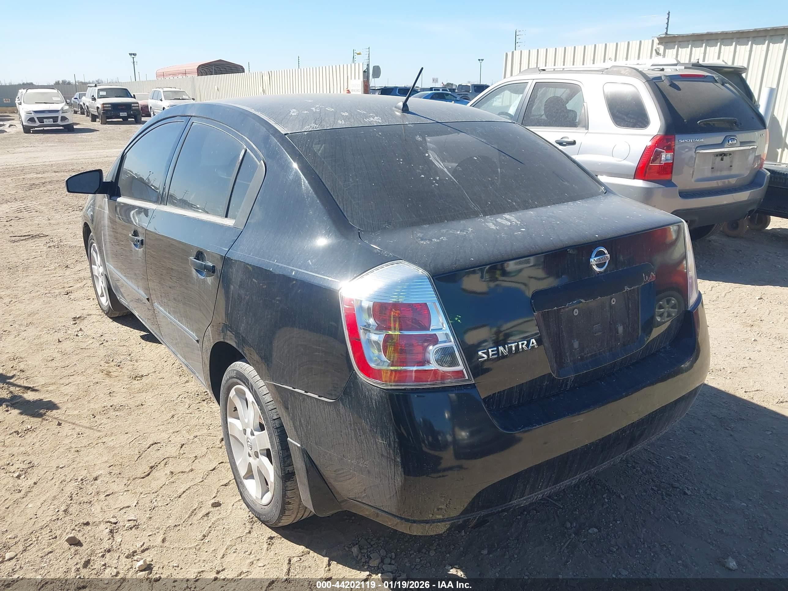 NISSAN SENTRA image 3