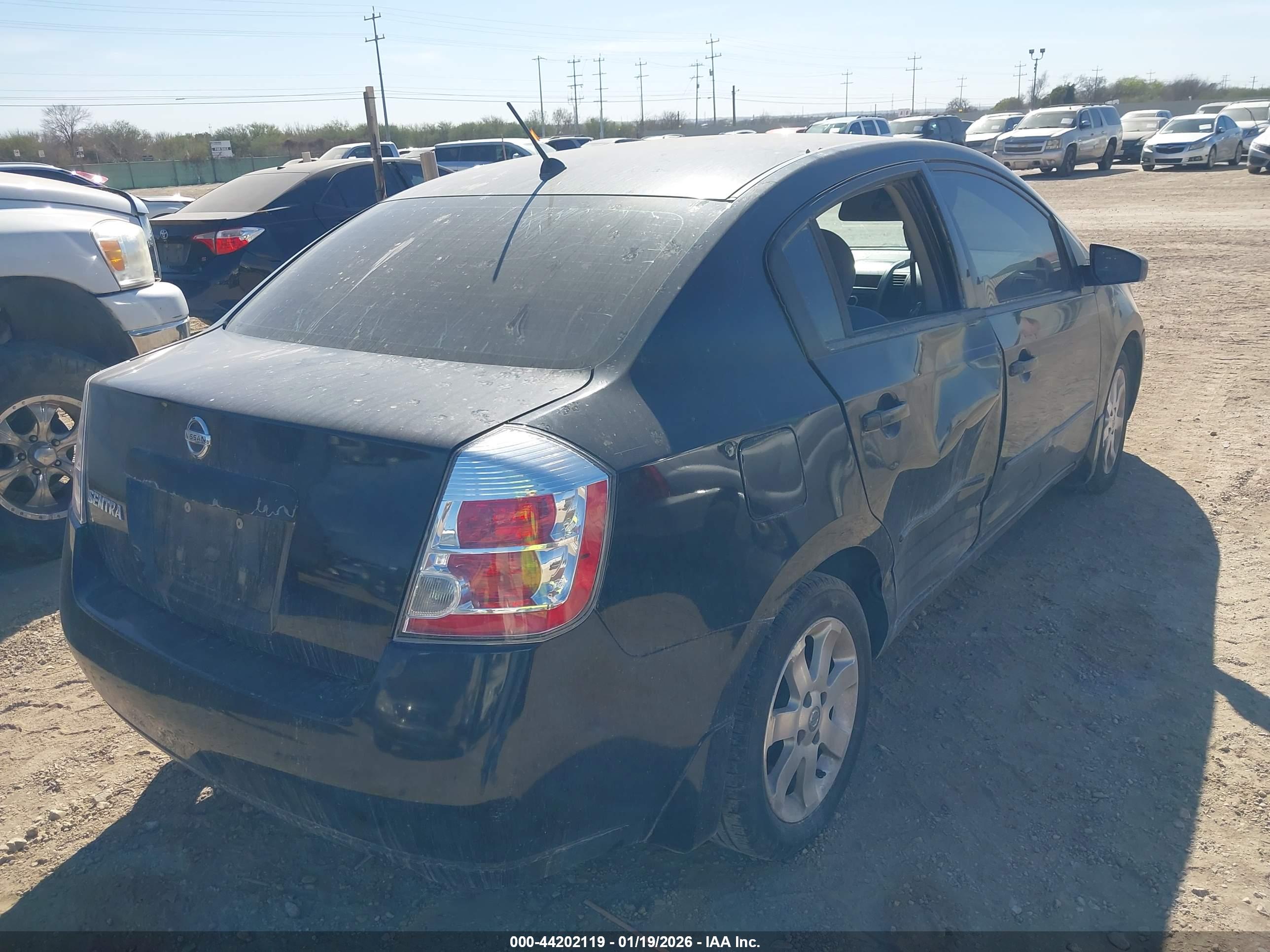 NISSAN SENTRA image 6