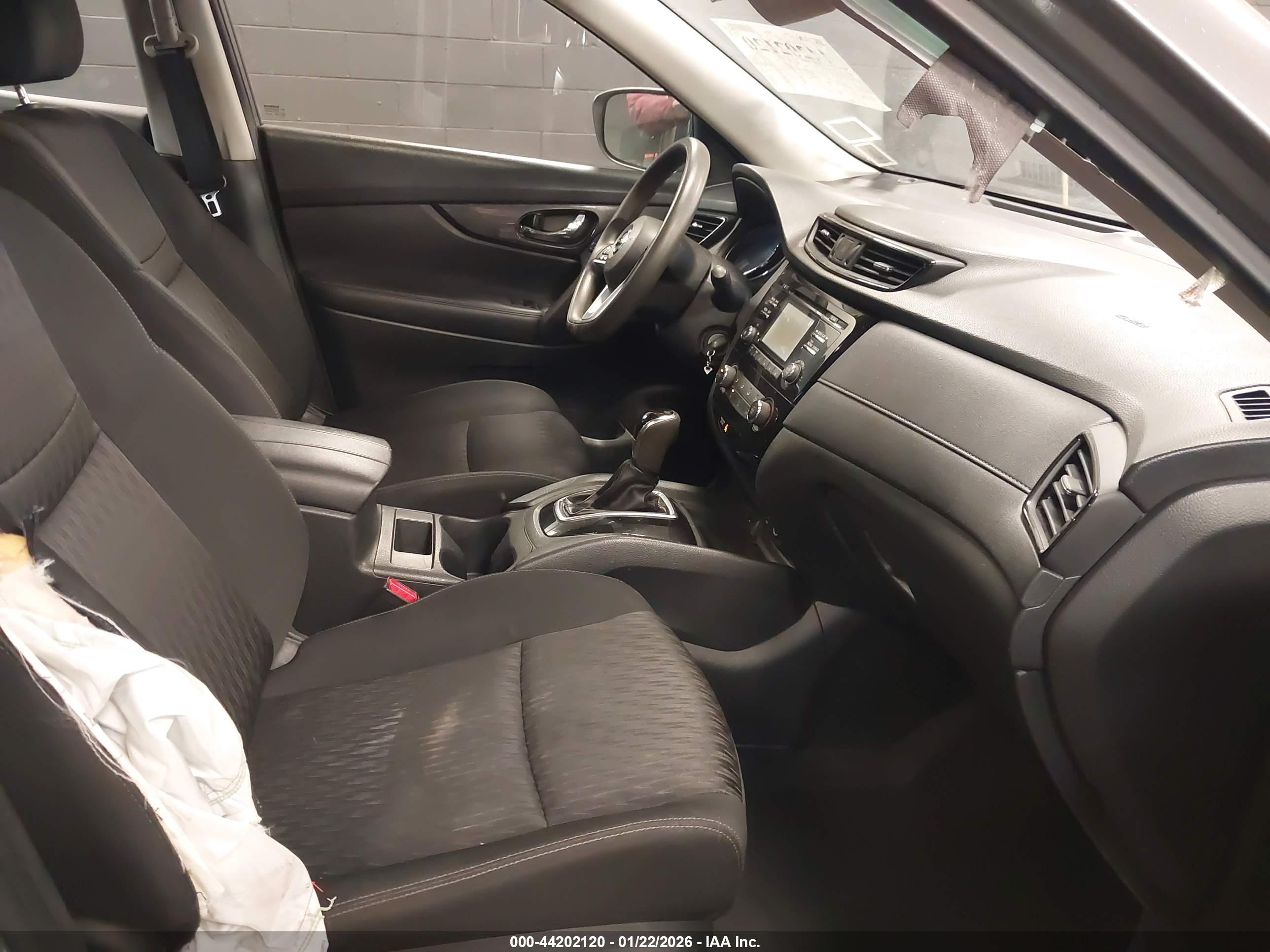 NISSAN ROGUE image 5