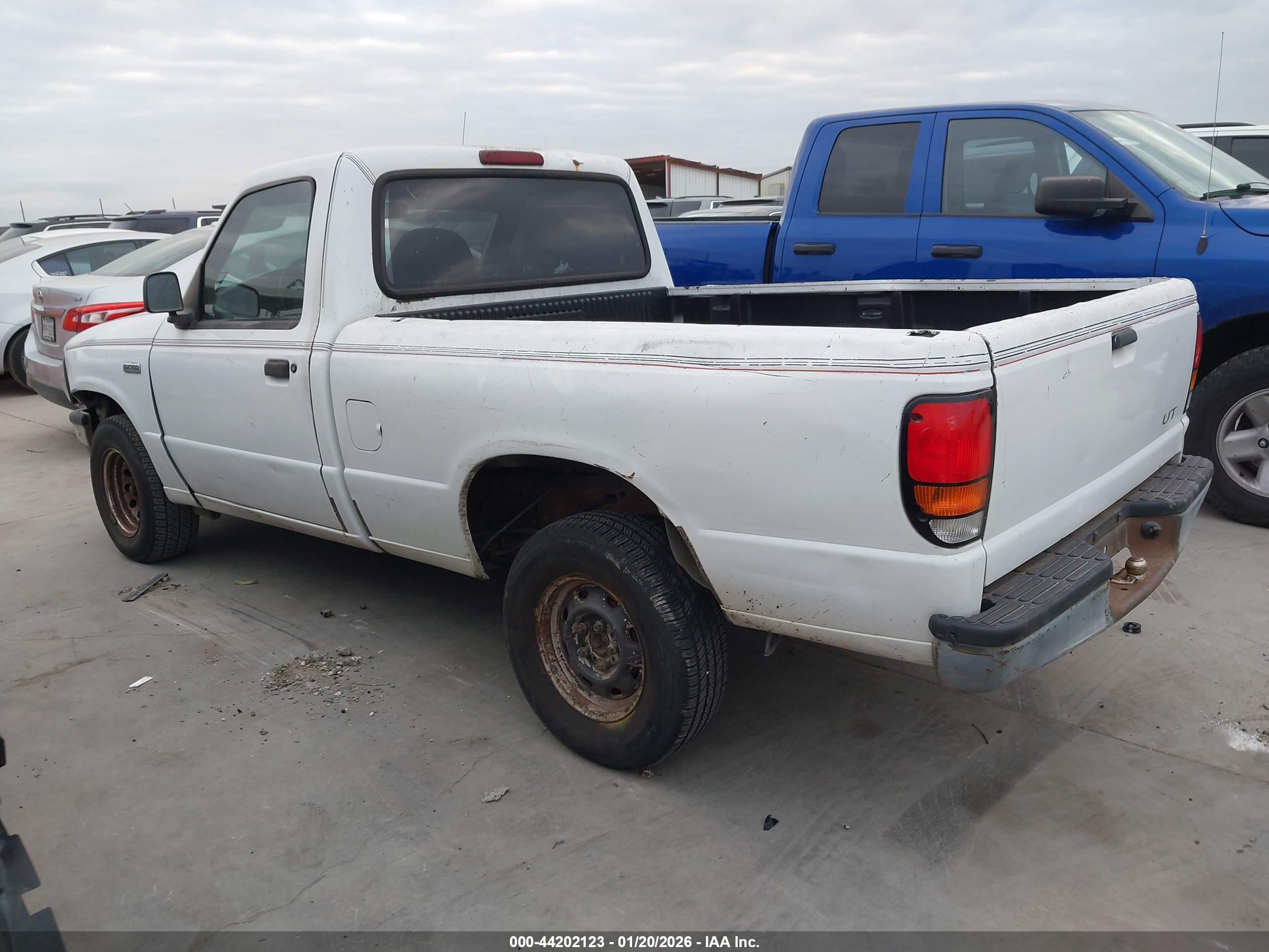 MAZDA B2300 image 3