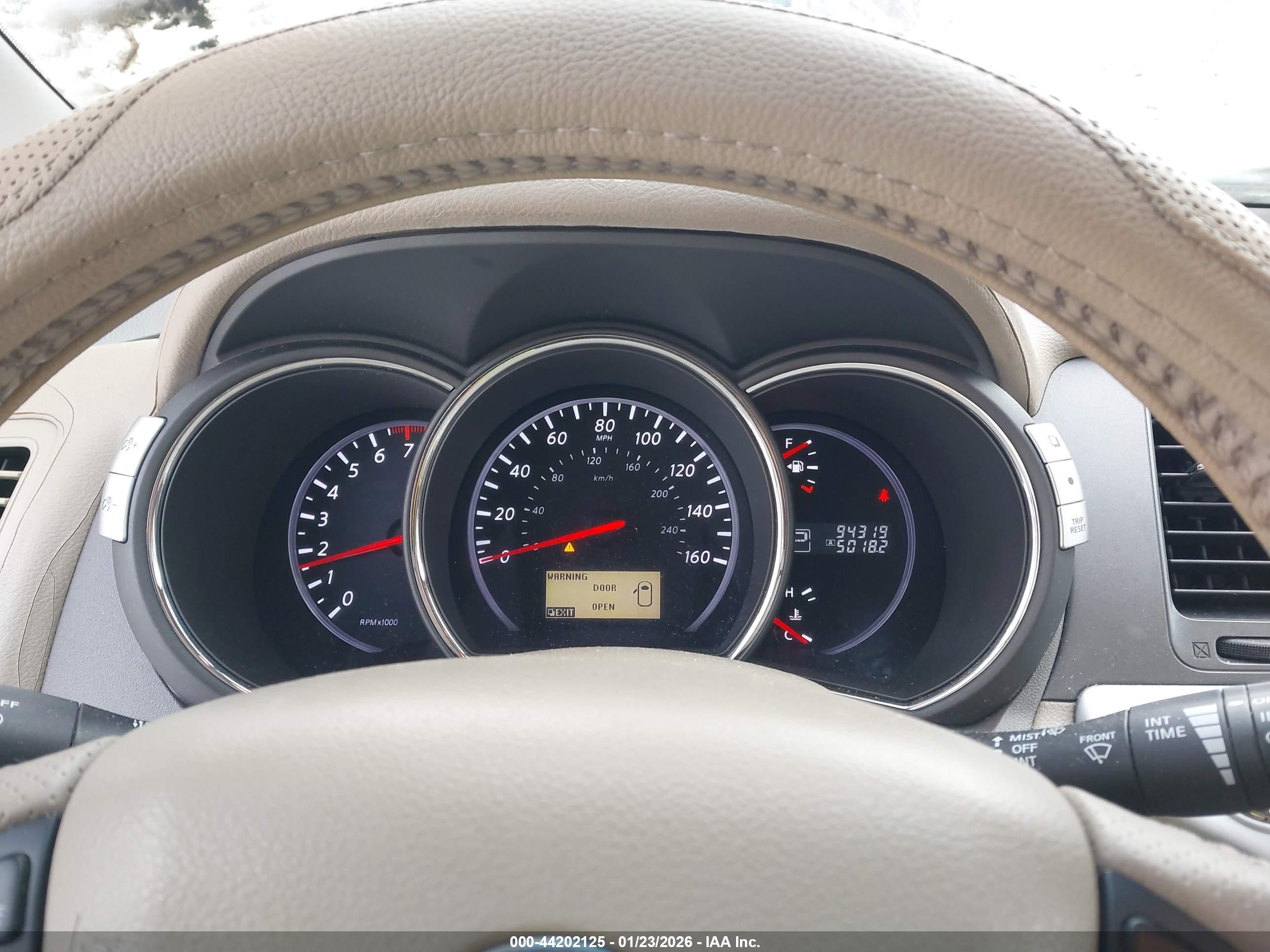 NISSAN MURANO image 7