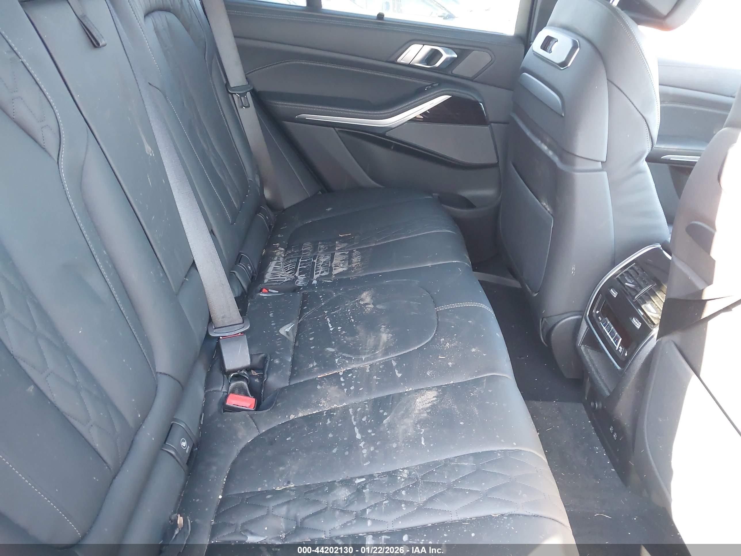 BMW X5 image 8