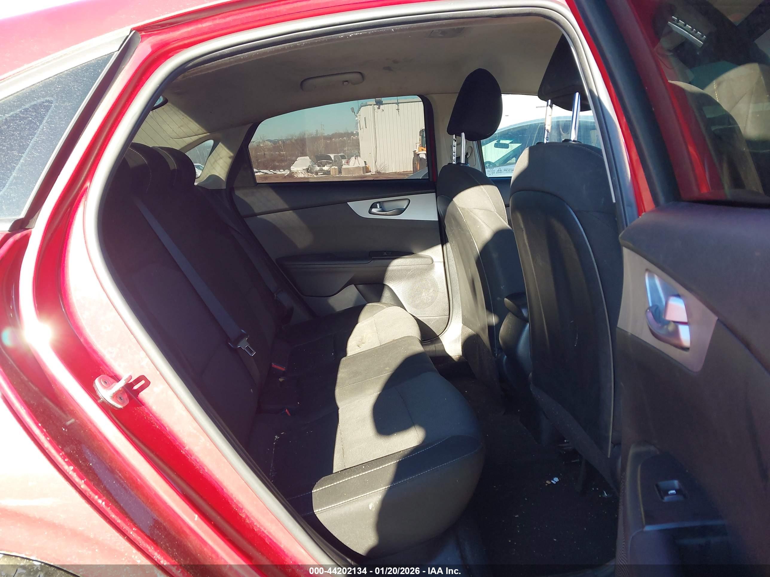 KIA FORTE image 8