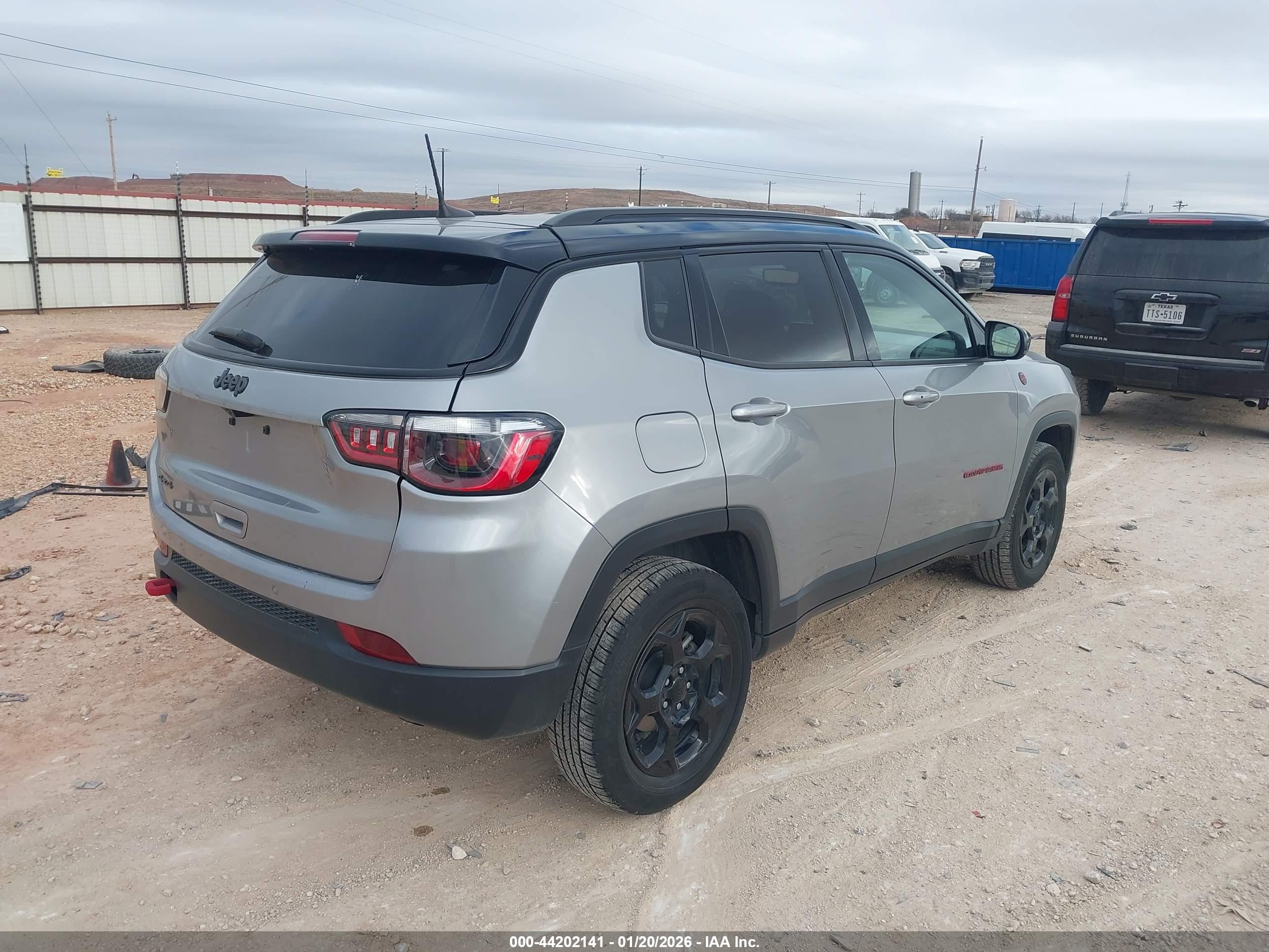 JEEP COMPASS image 4