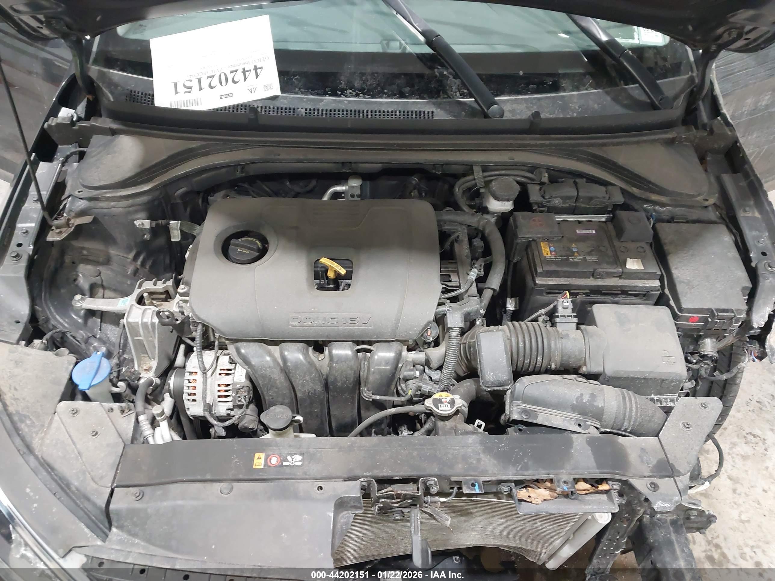 HYUNDAI ELANTRA image 10