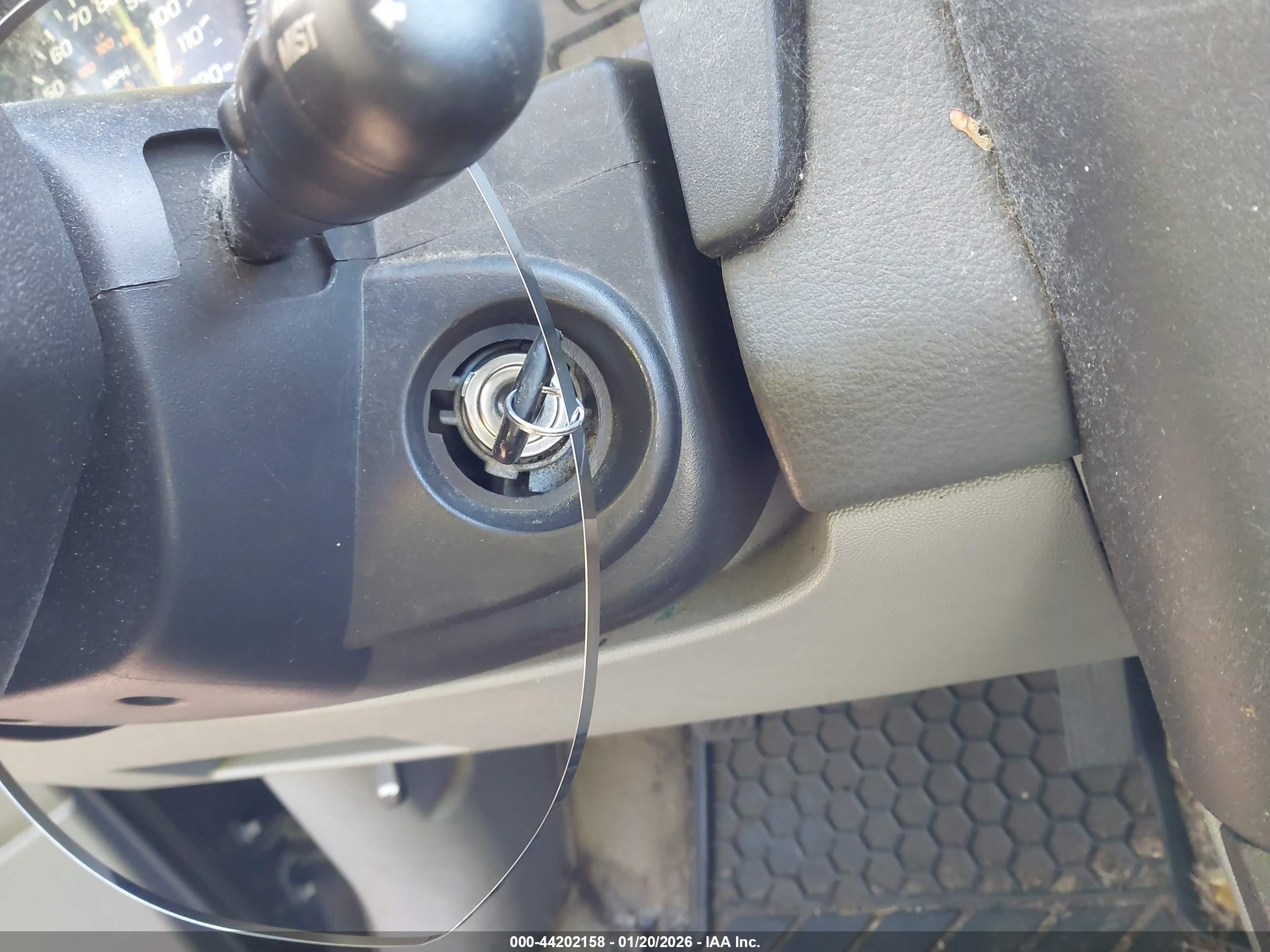 SATURN VUE image 11
