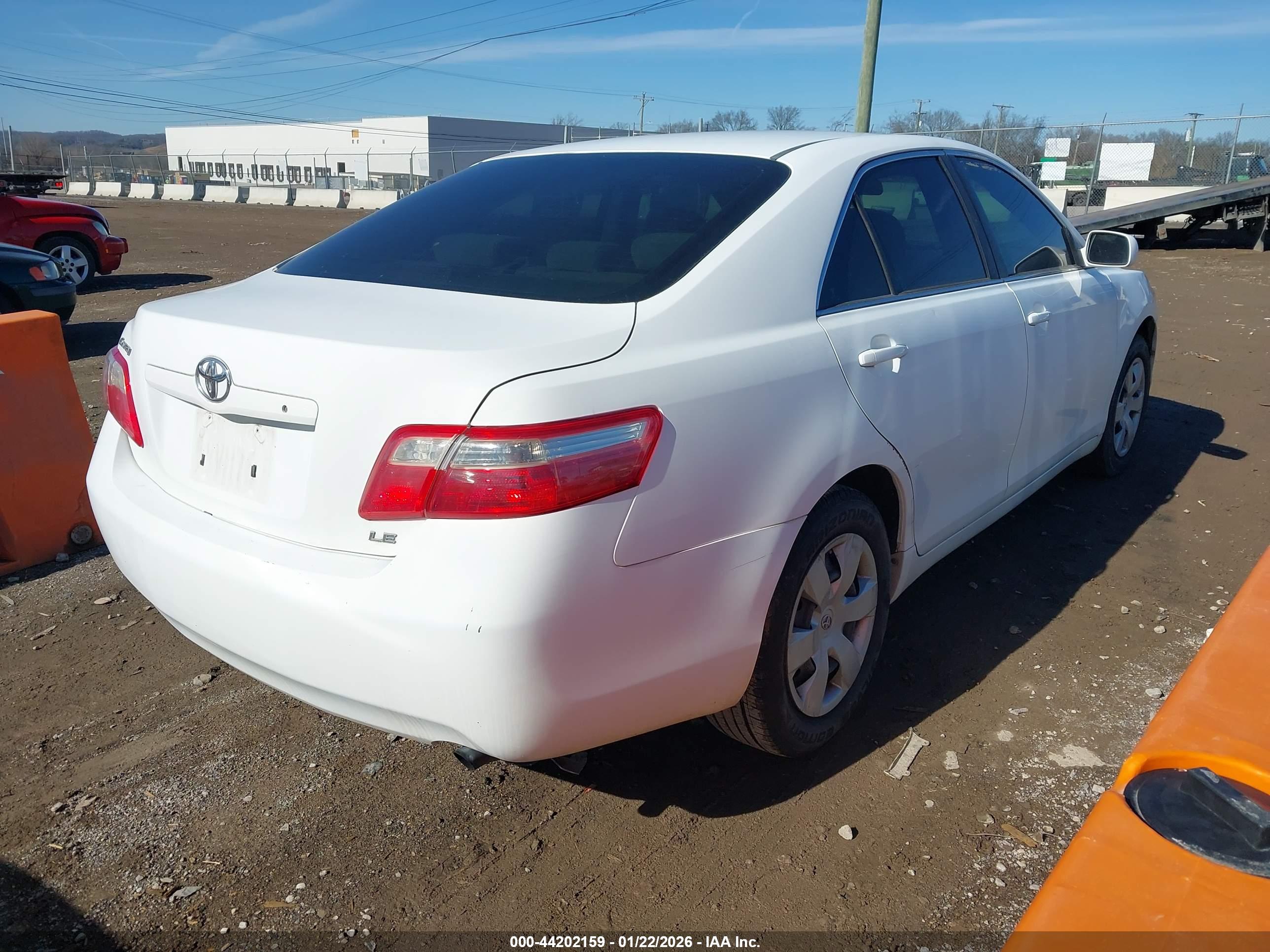 TOYOTA CAMRY image 4