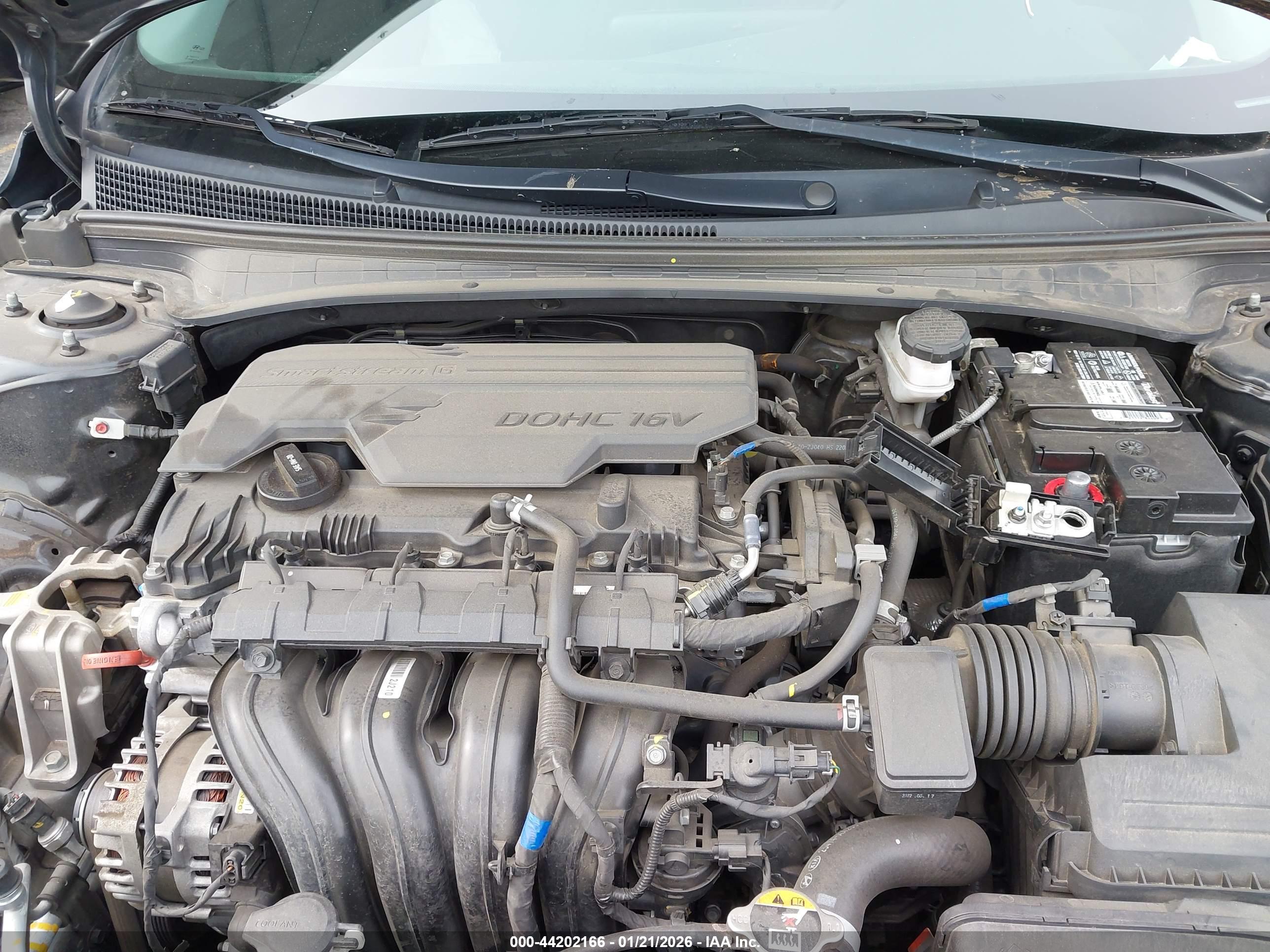 HYUNDAI ELANTRA image 10