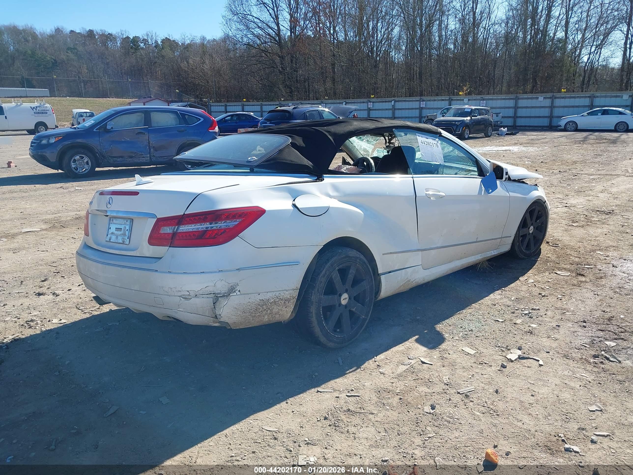 MERCEDES-BENZ E image 4