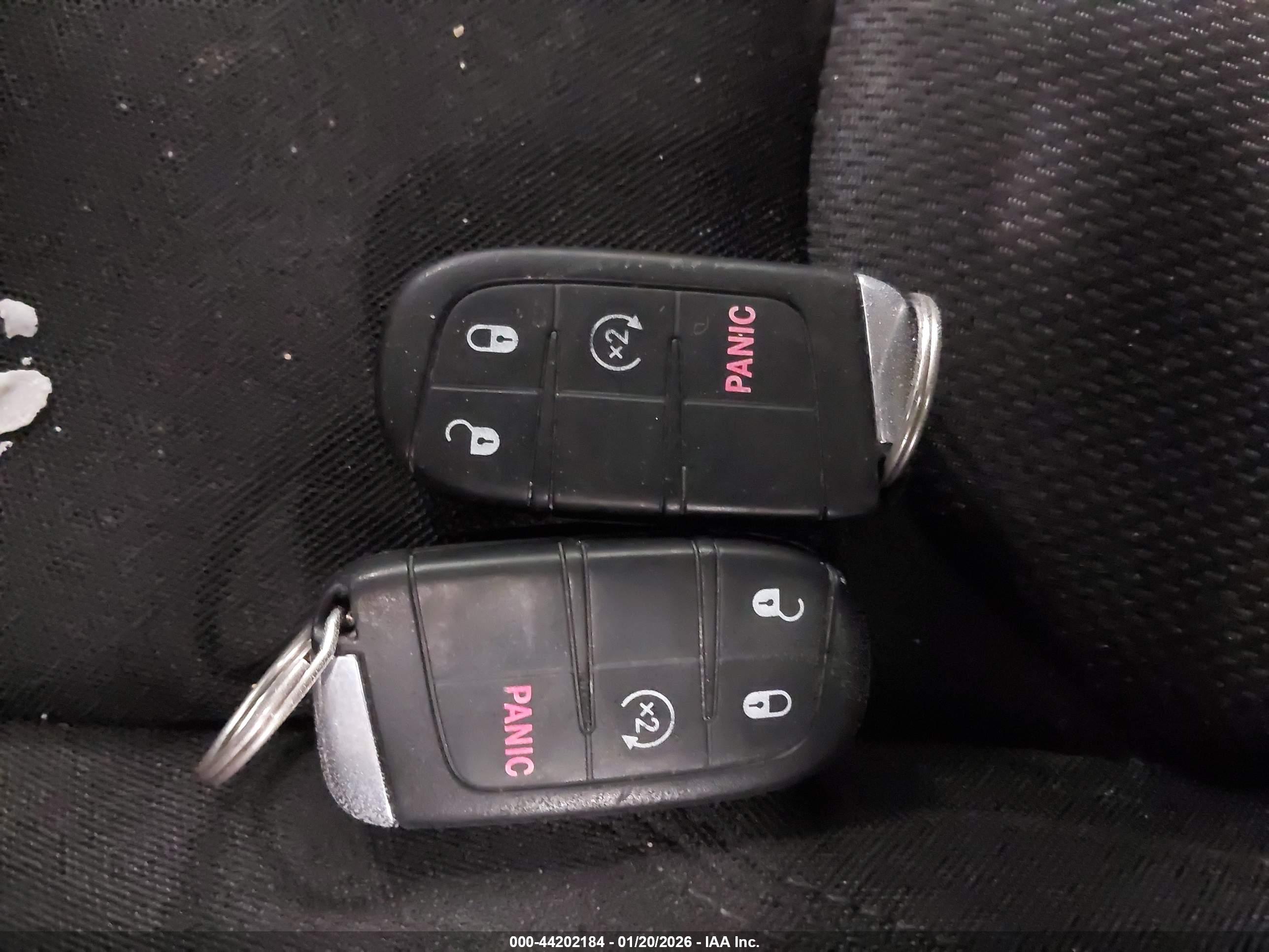 JEEP RENEGADE image 11