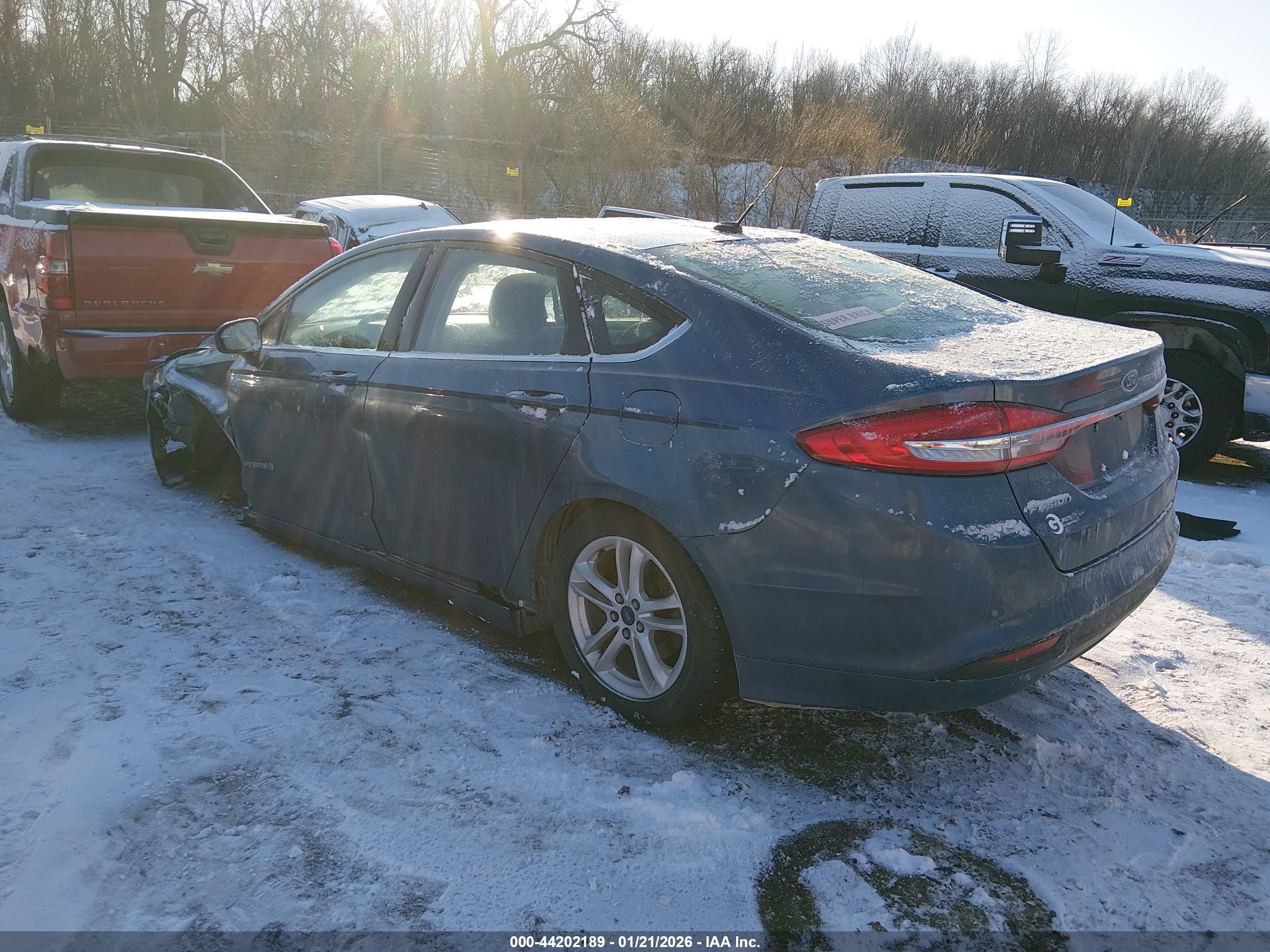FORD FUSION image 3