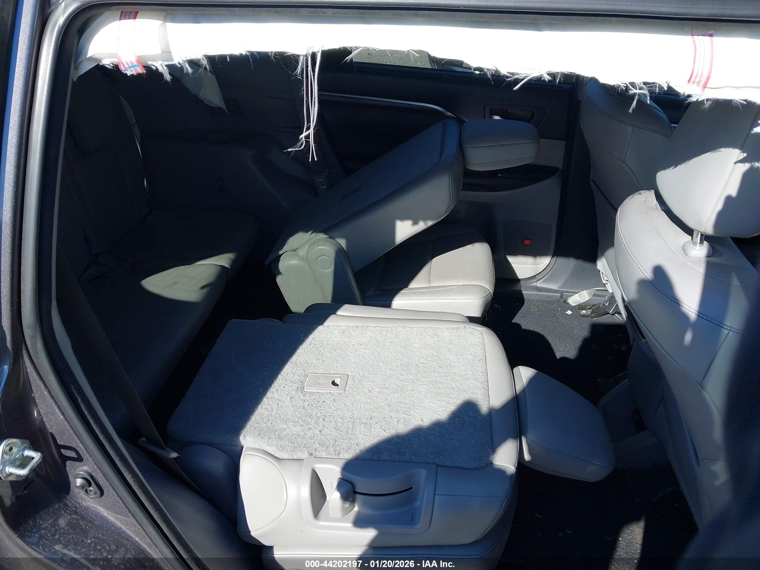 TOYOTA HIGHLANDER image 8
