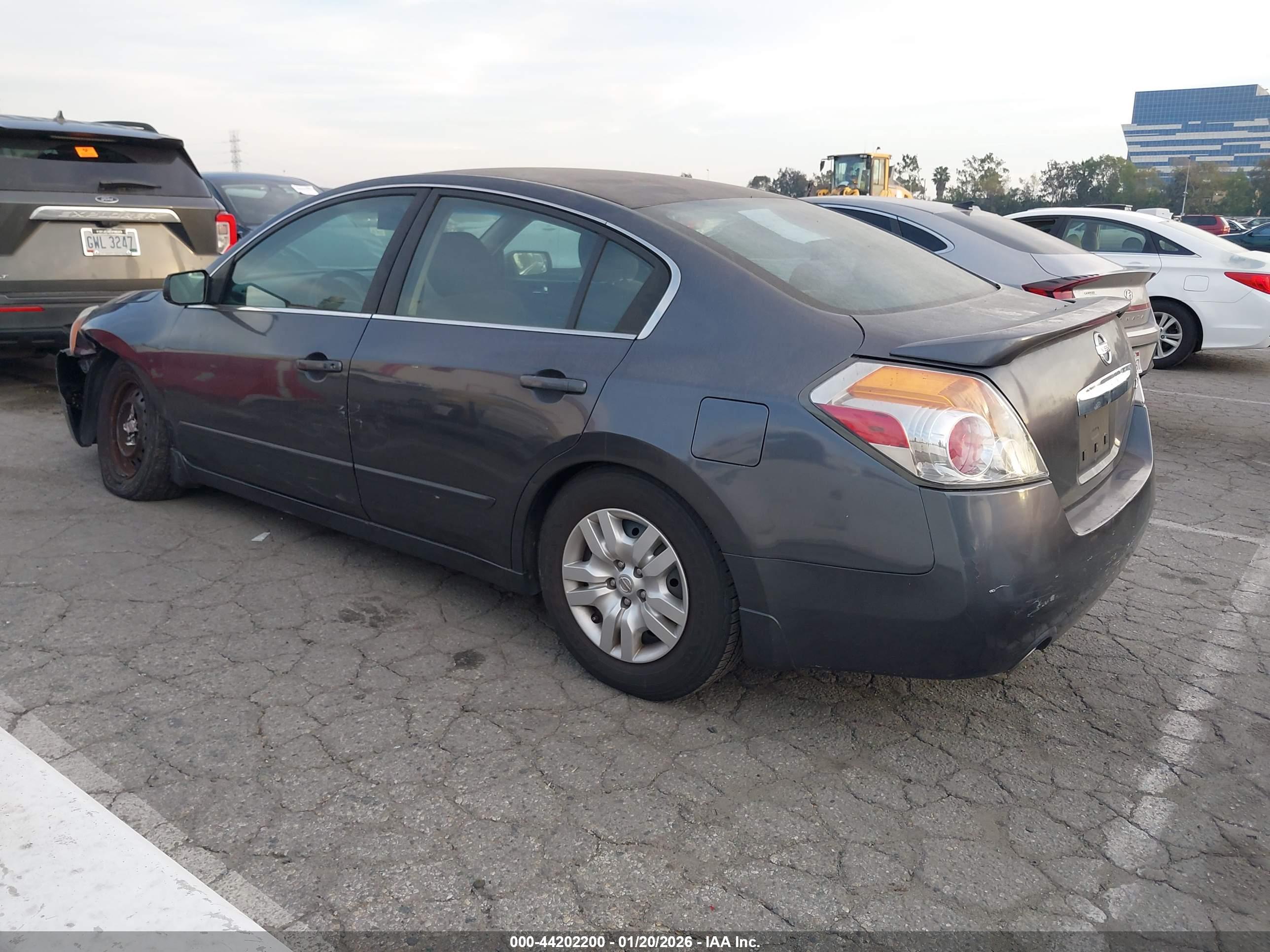 NISSAN ALTIMA image 3