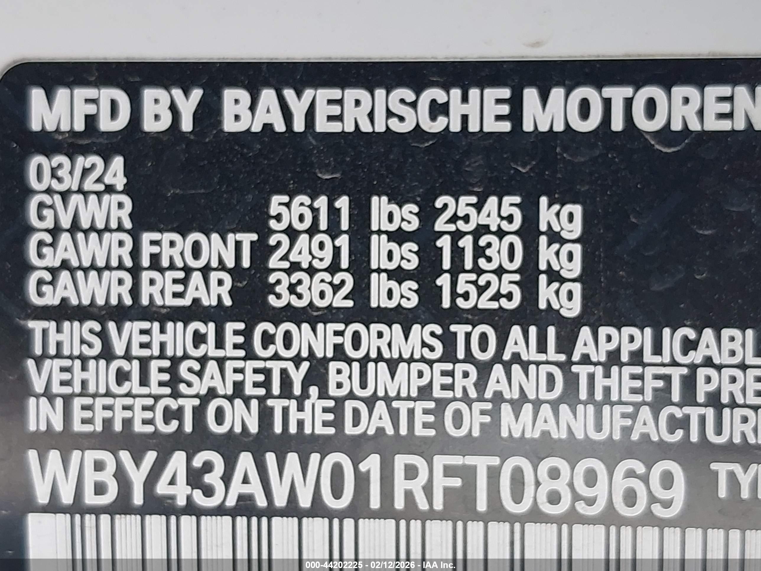 BMW I4 image 9
