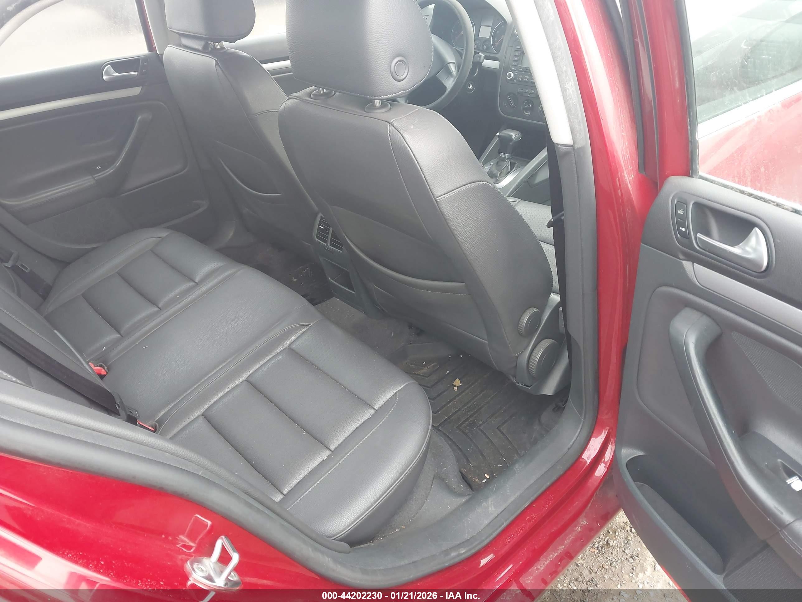 VOLKSWAGEN JETTA image 8