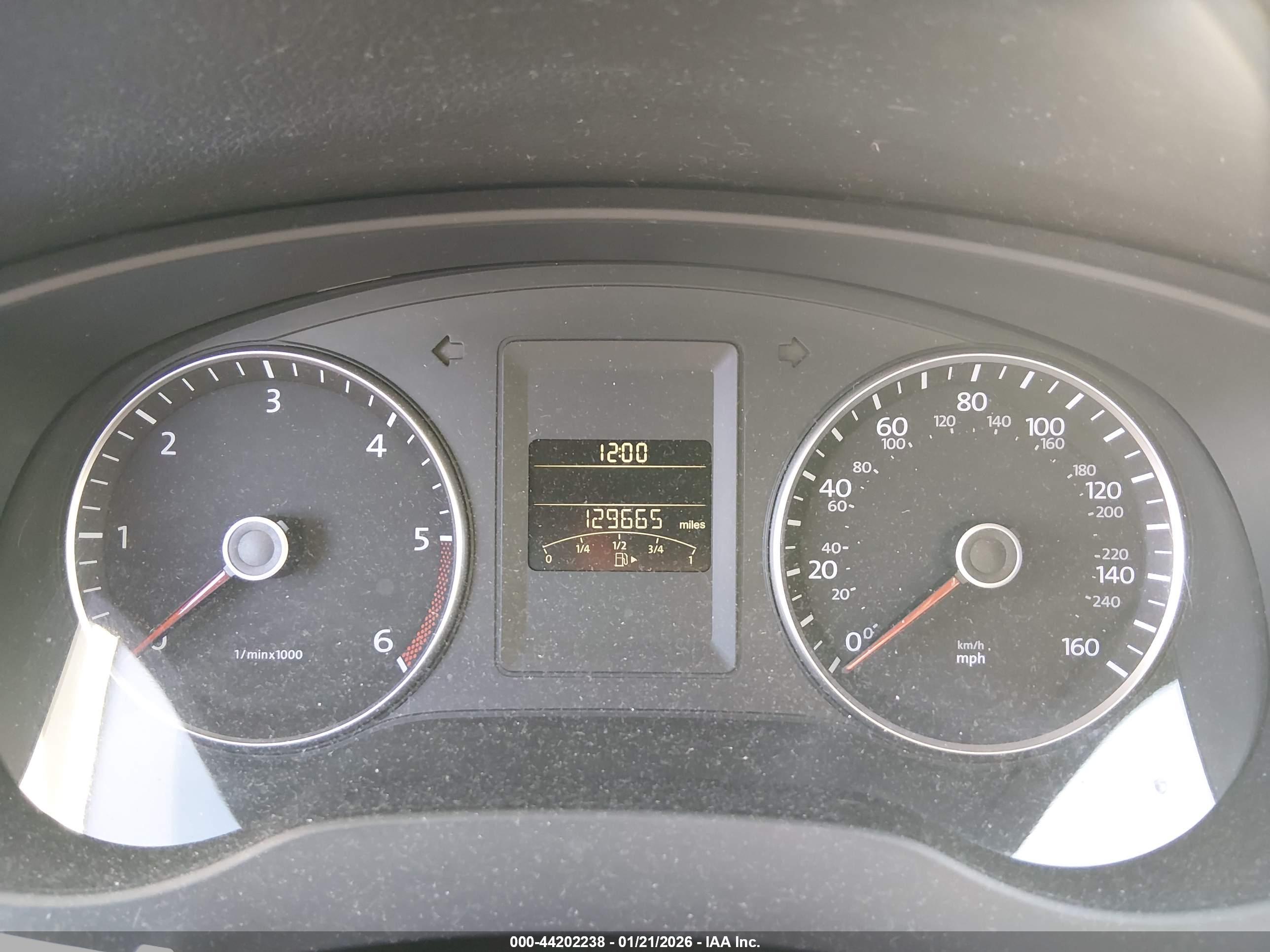 VOLKSWAGEN JETTA image 7