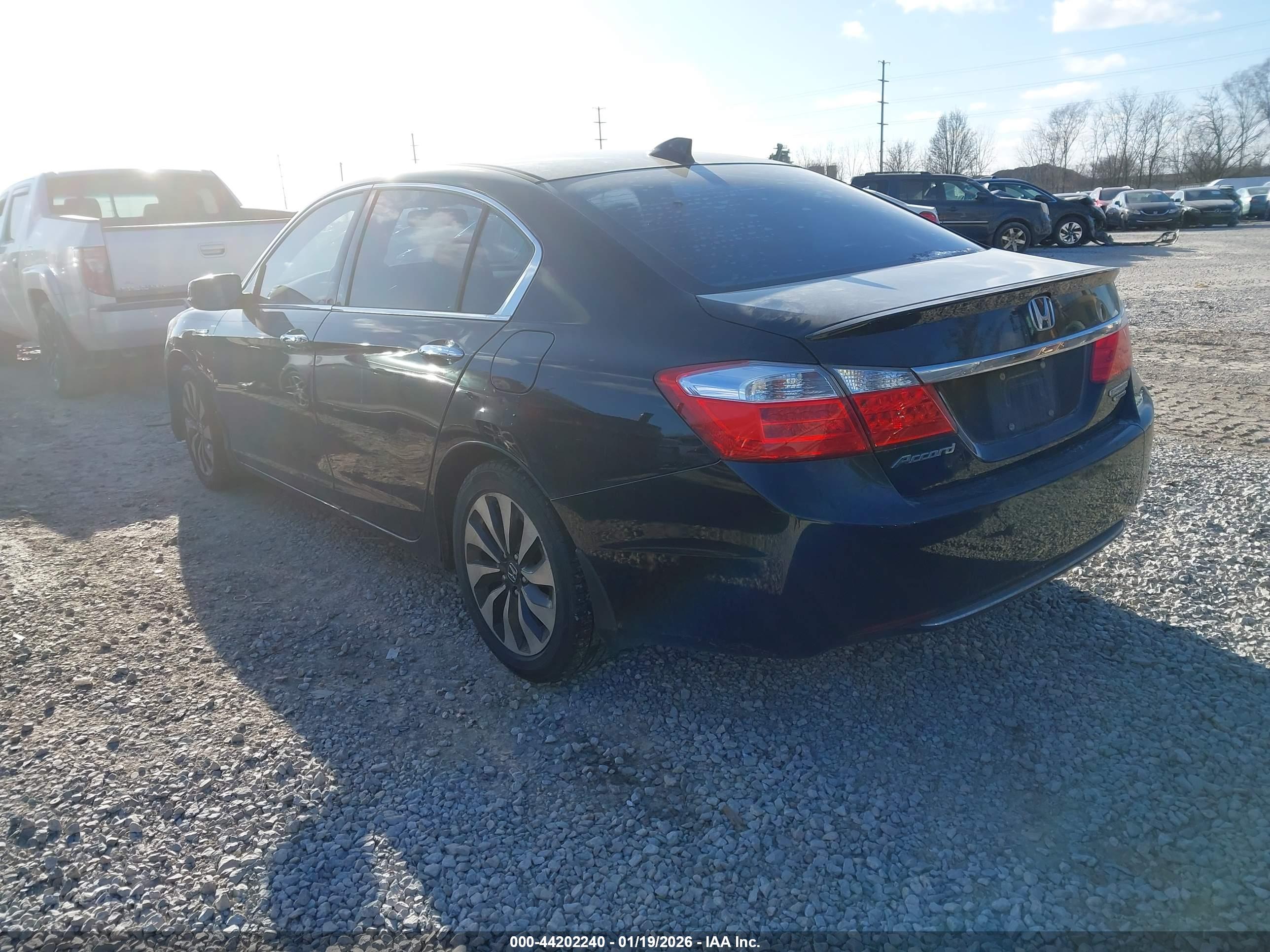 HONDA ACCORD image 3