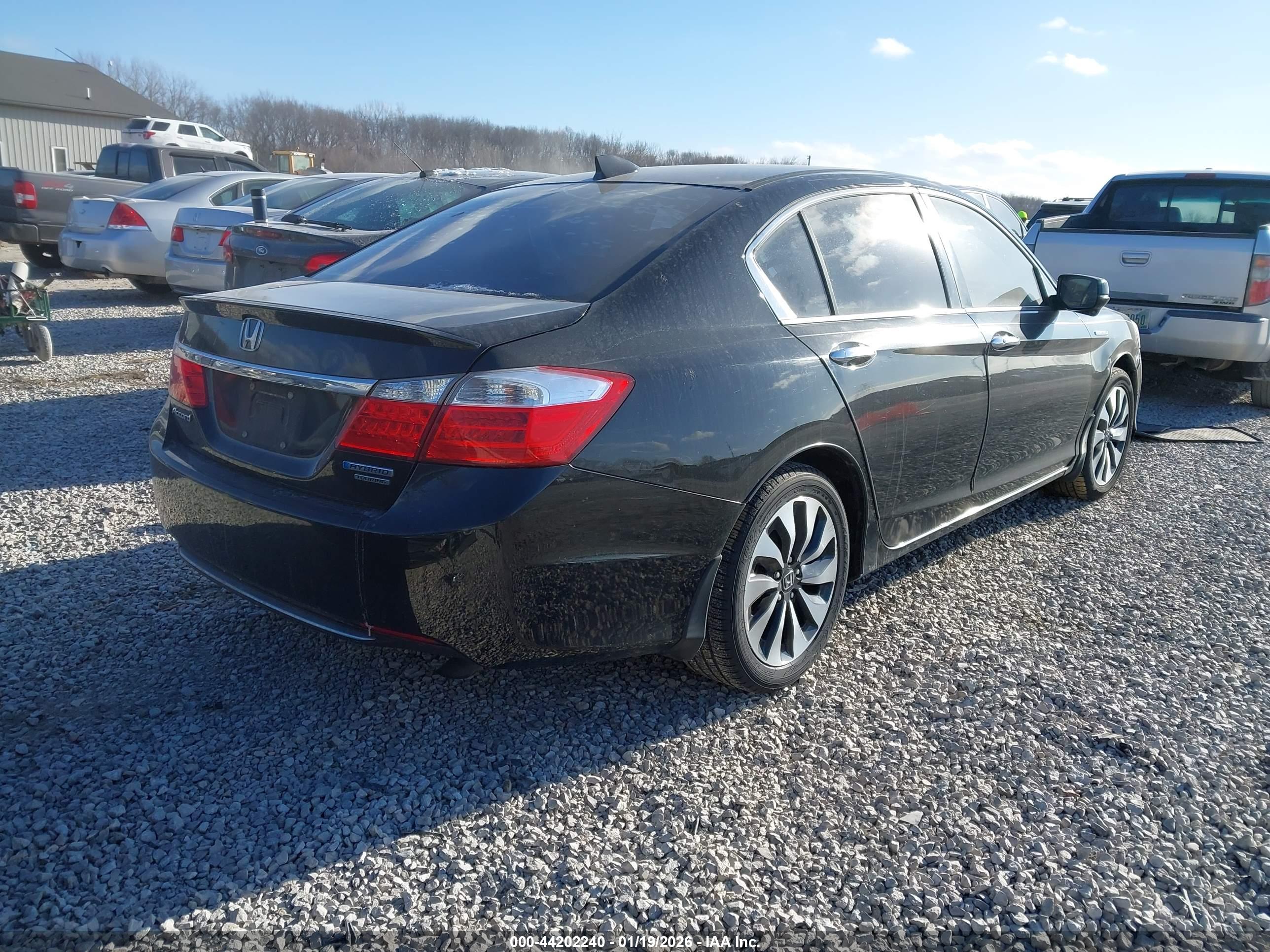 HONDA ACCORD image 4