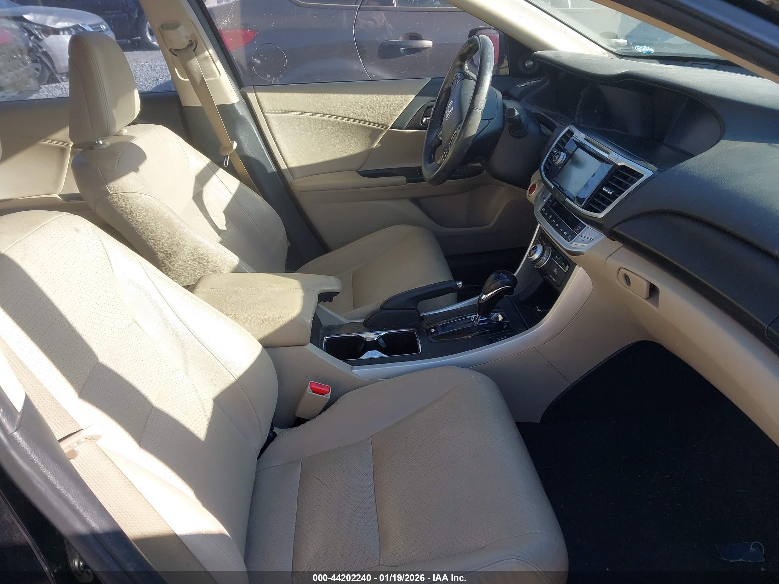 HONDA ACCORD image 5