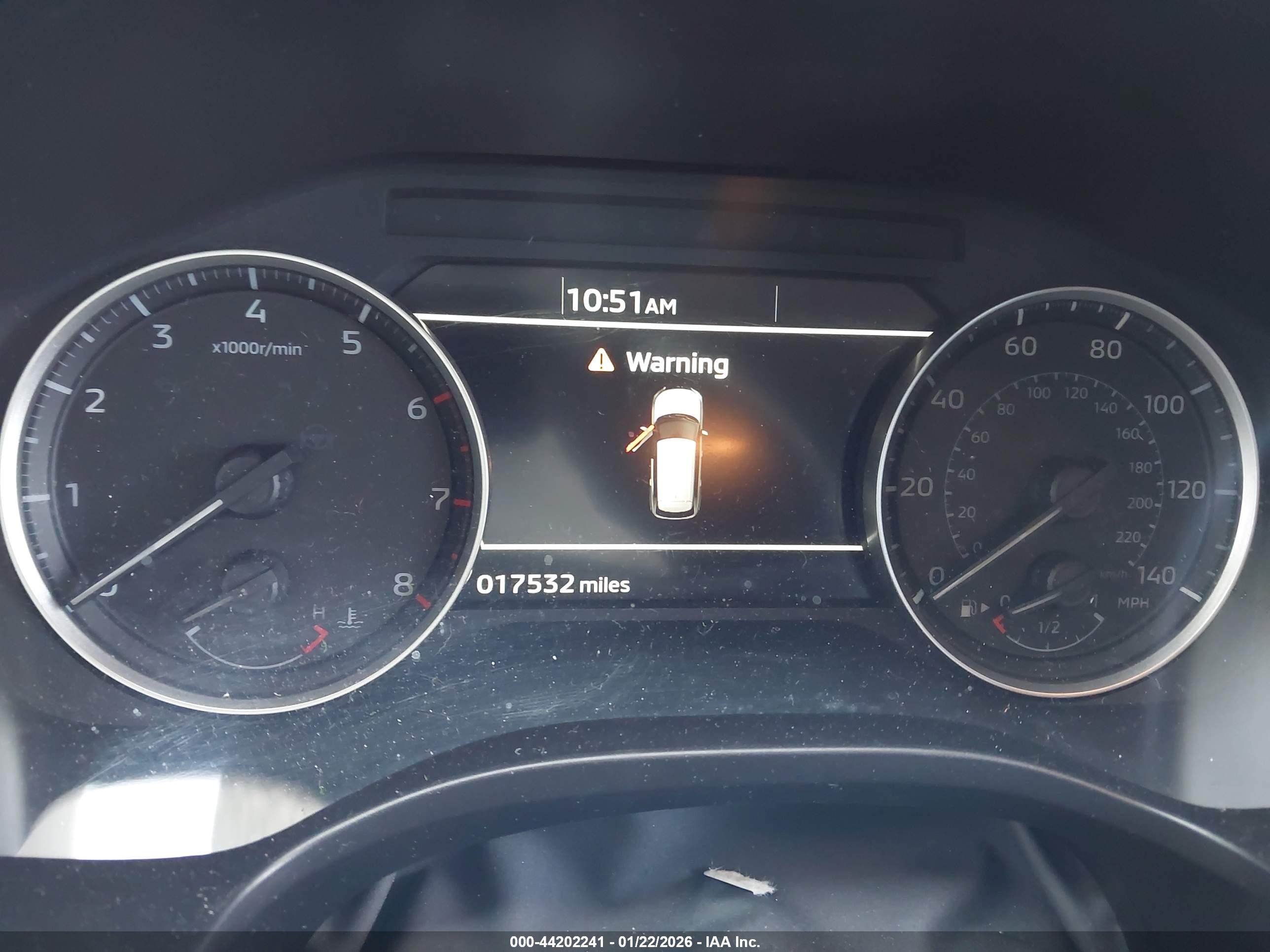 MITSUBISHI OUTLANDER image 7