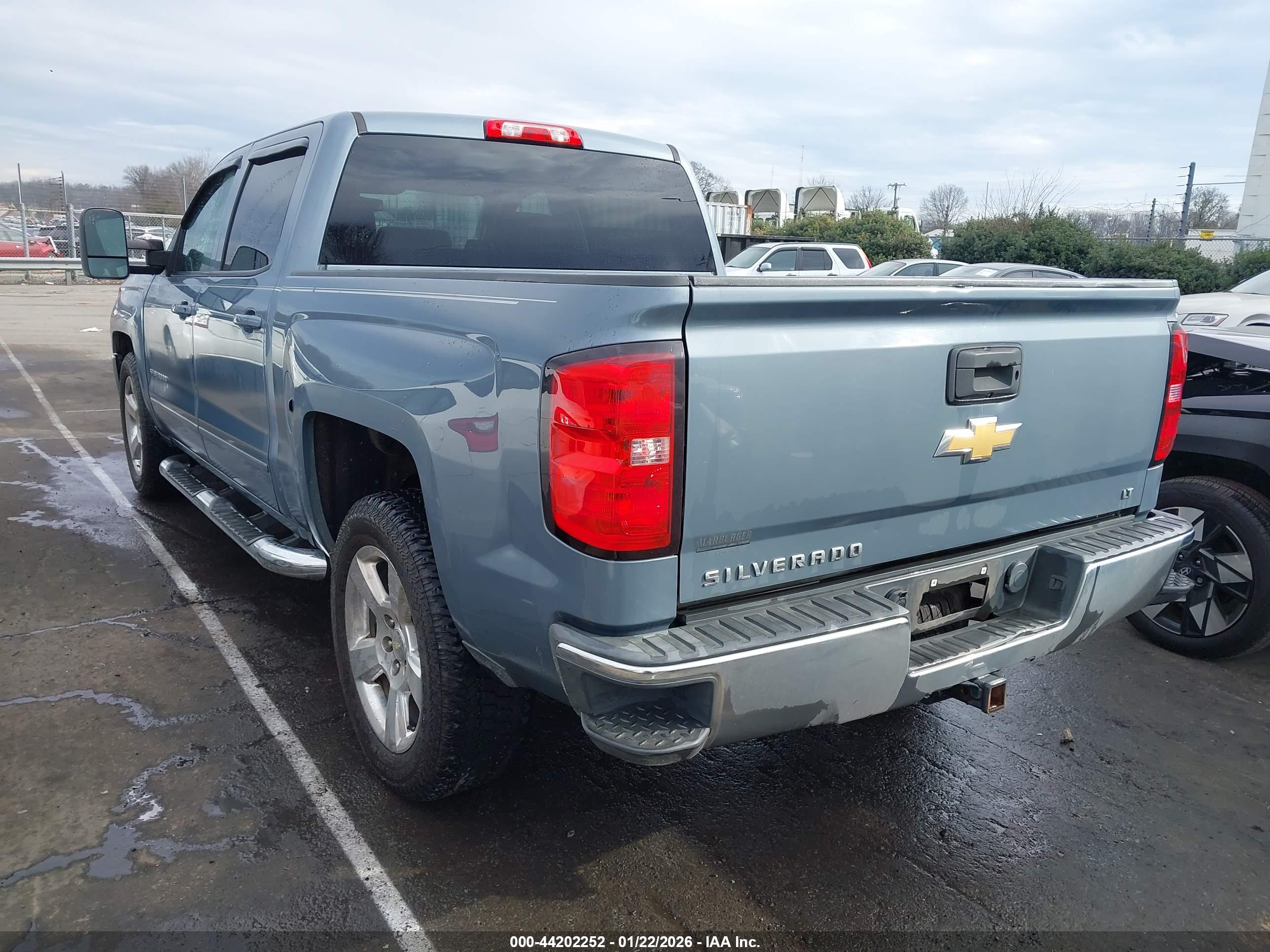 CHEVROLET SILVERADO image 3