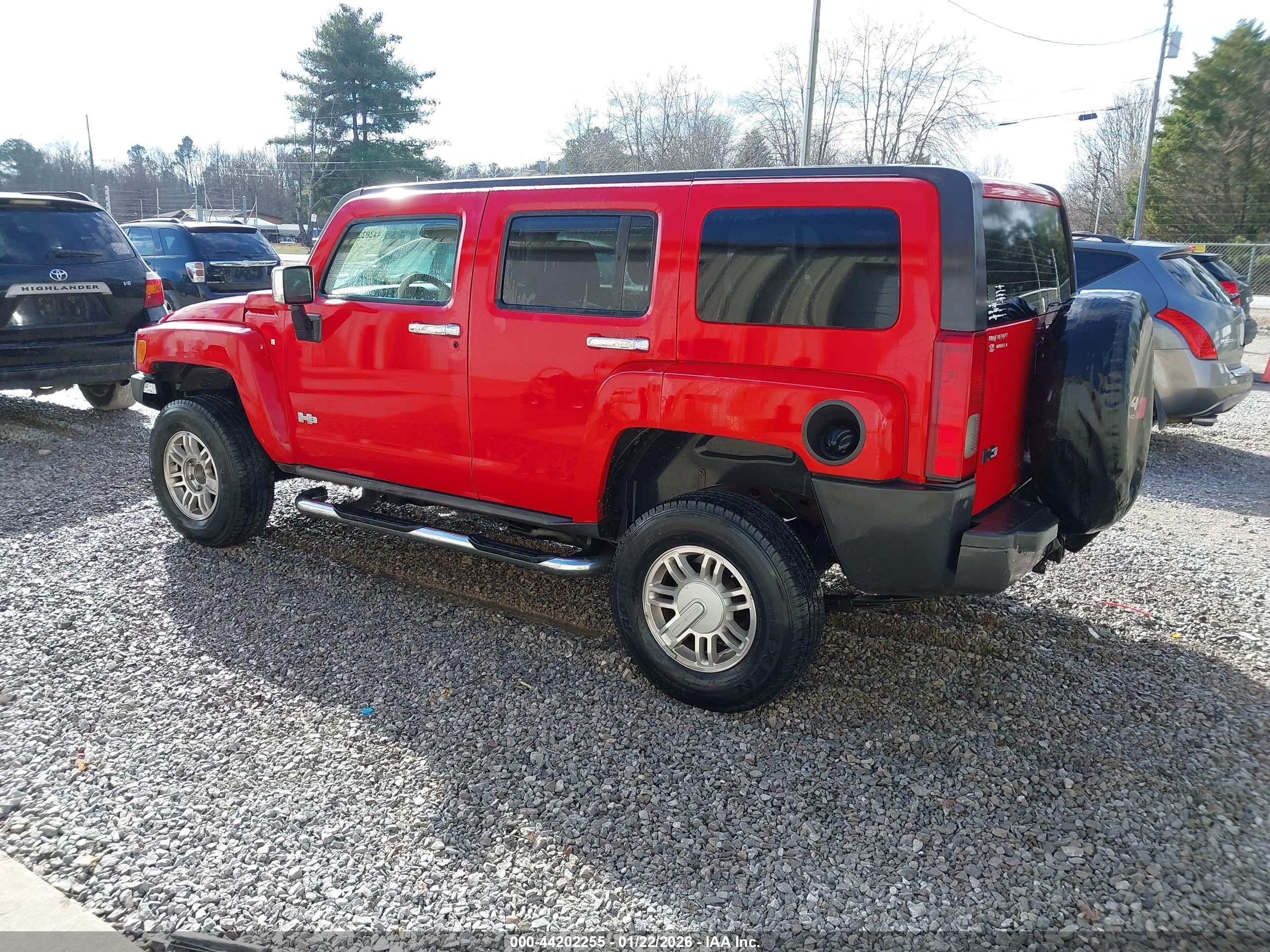 HUMMER H3 image 3