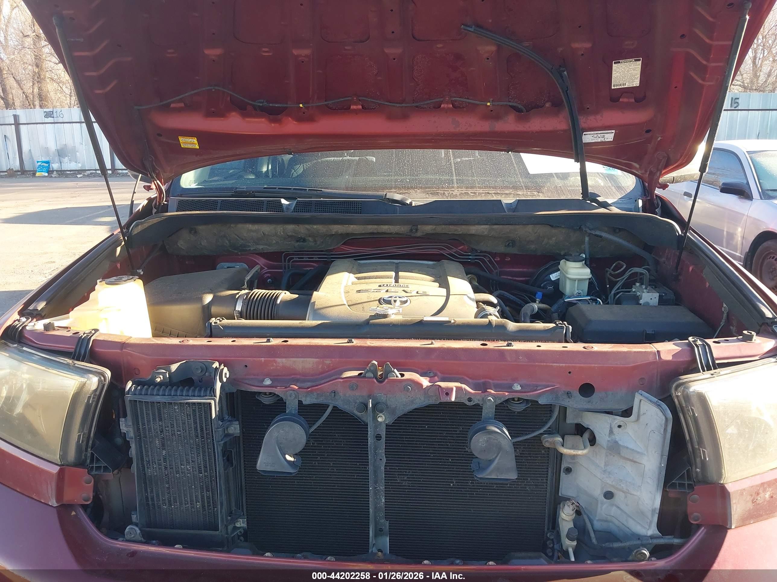 TOYOTA TUNDRA image 10
