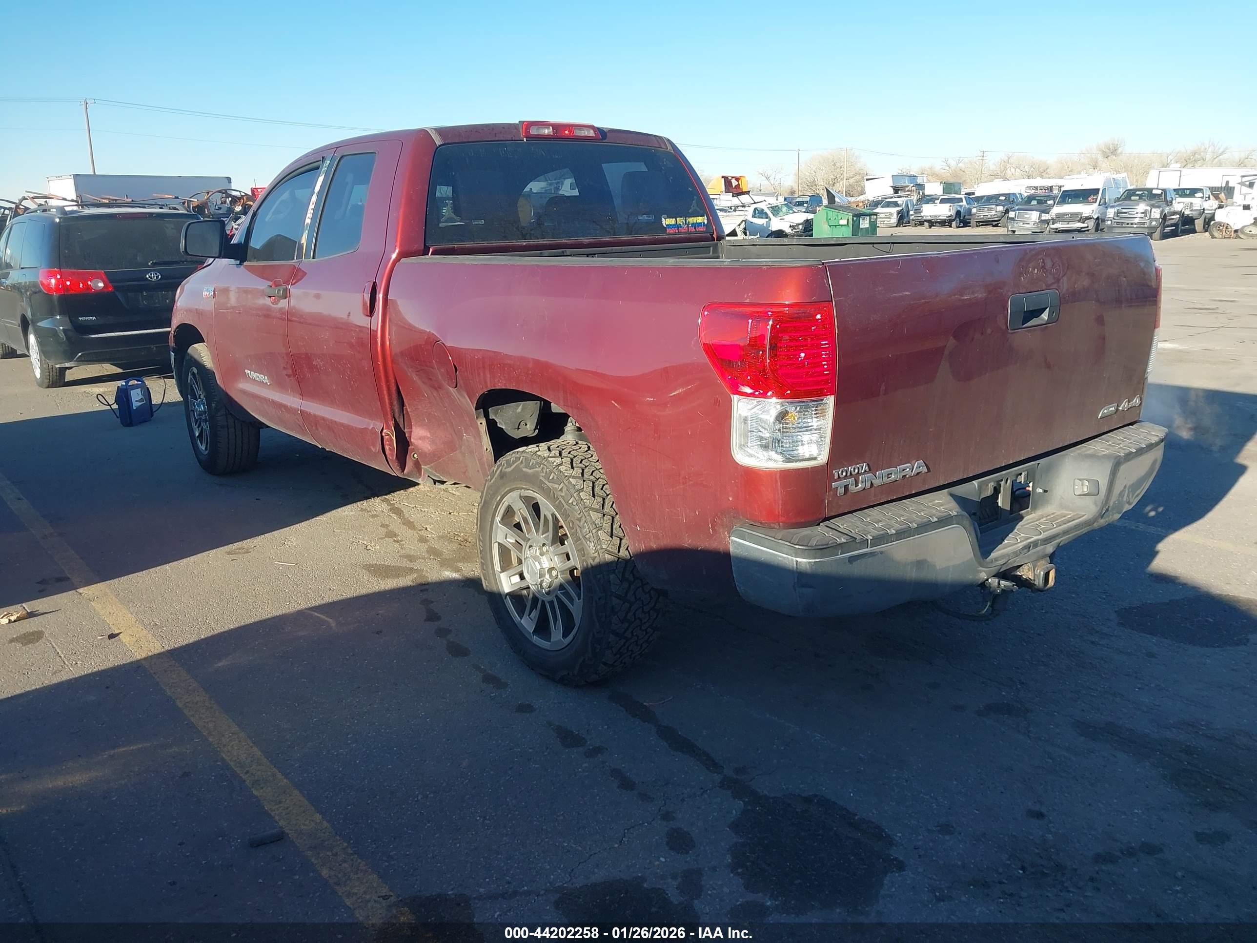 TOYOTA TUNDRA image 3