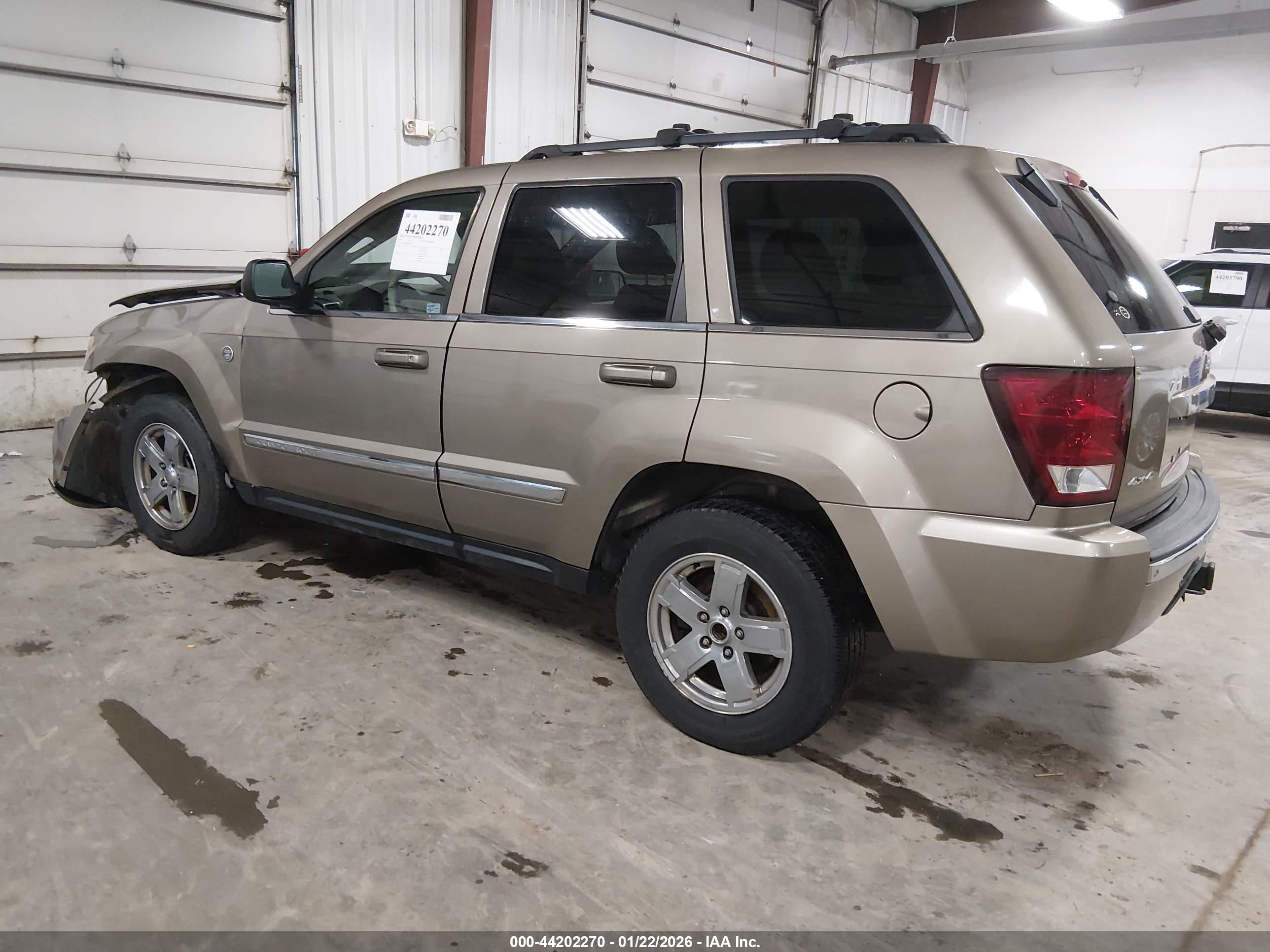 JEEP GRAND image 3