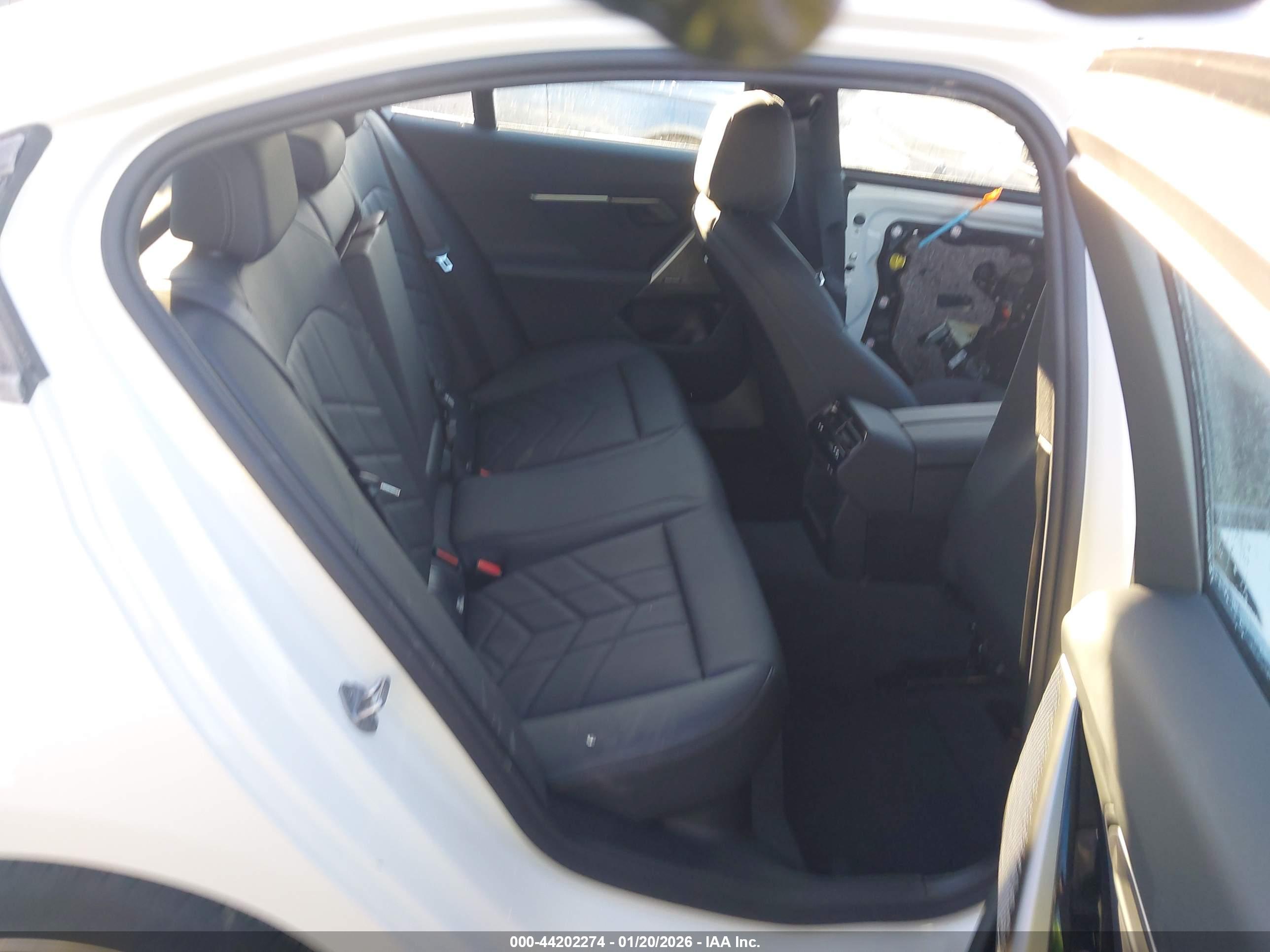 BMW 530I image 8