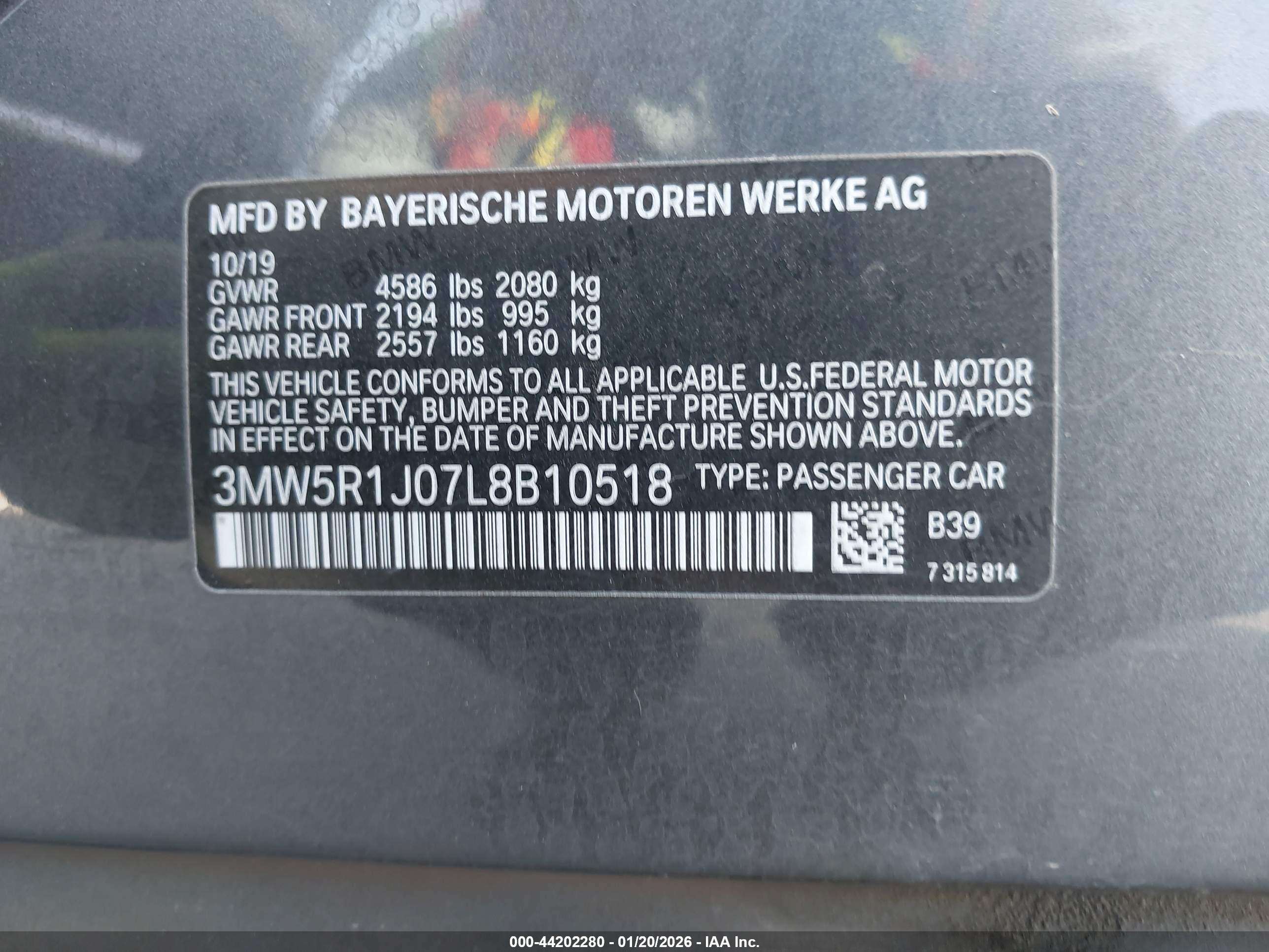 BMW 330I image 9
