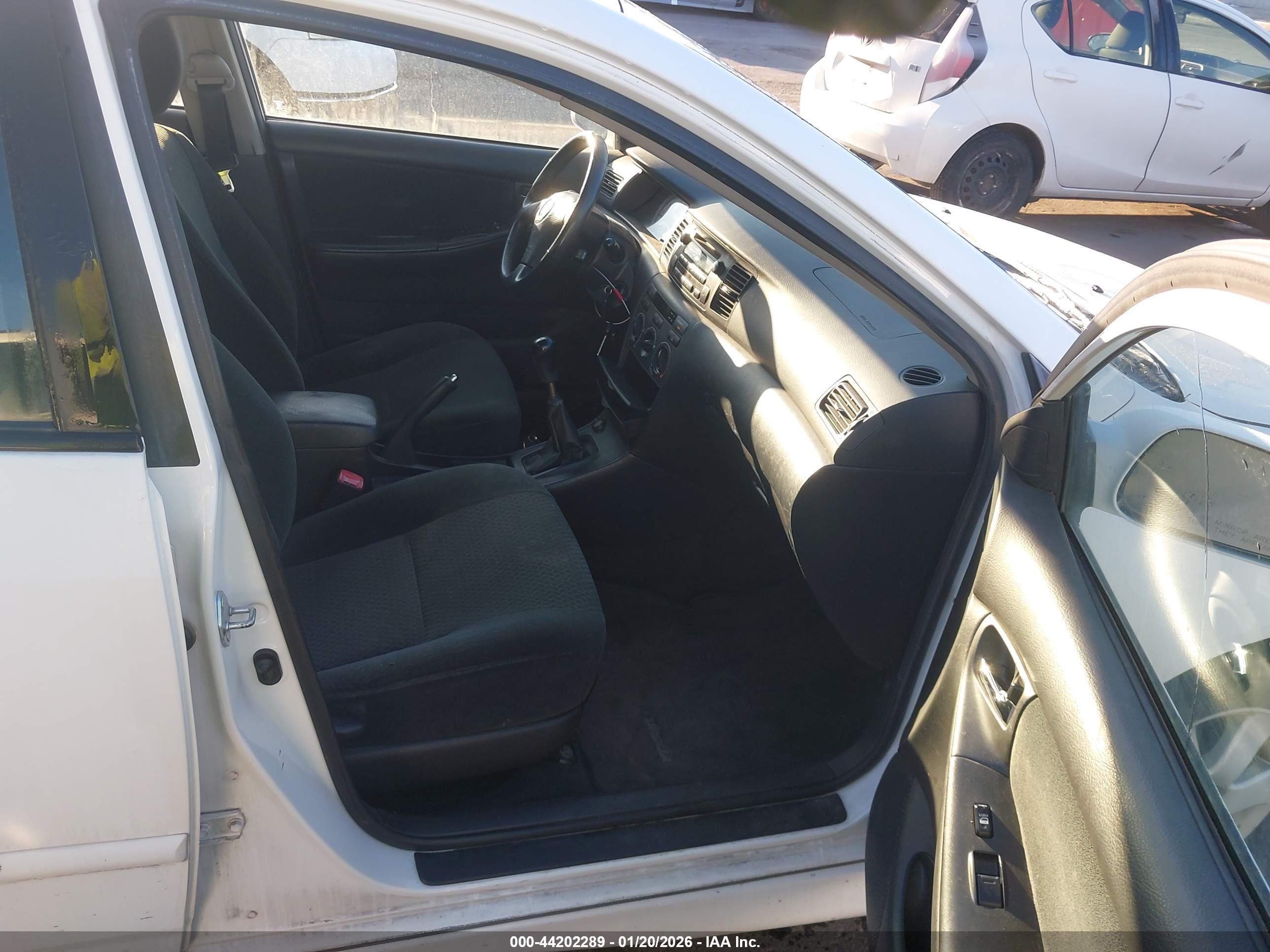 TOYOTA COROLLA image 5