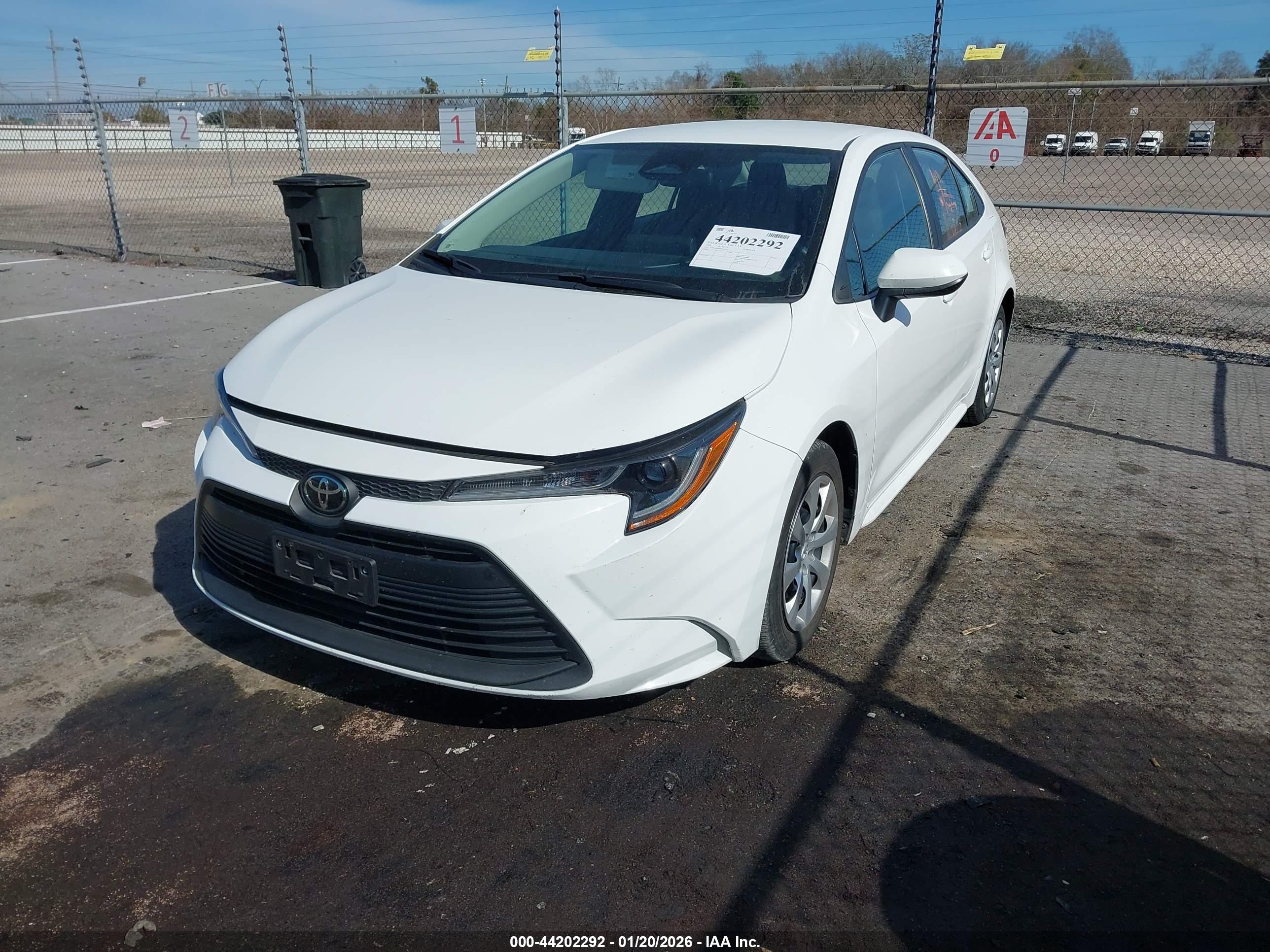 TOYOTA COROLLA image 2