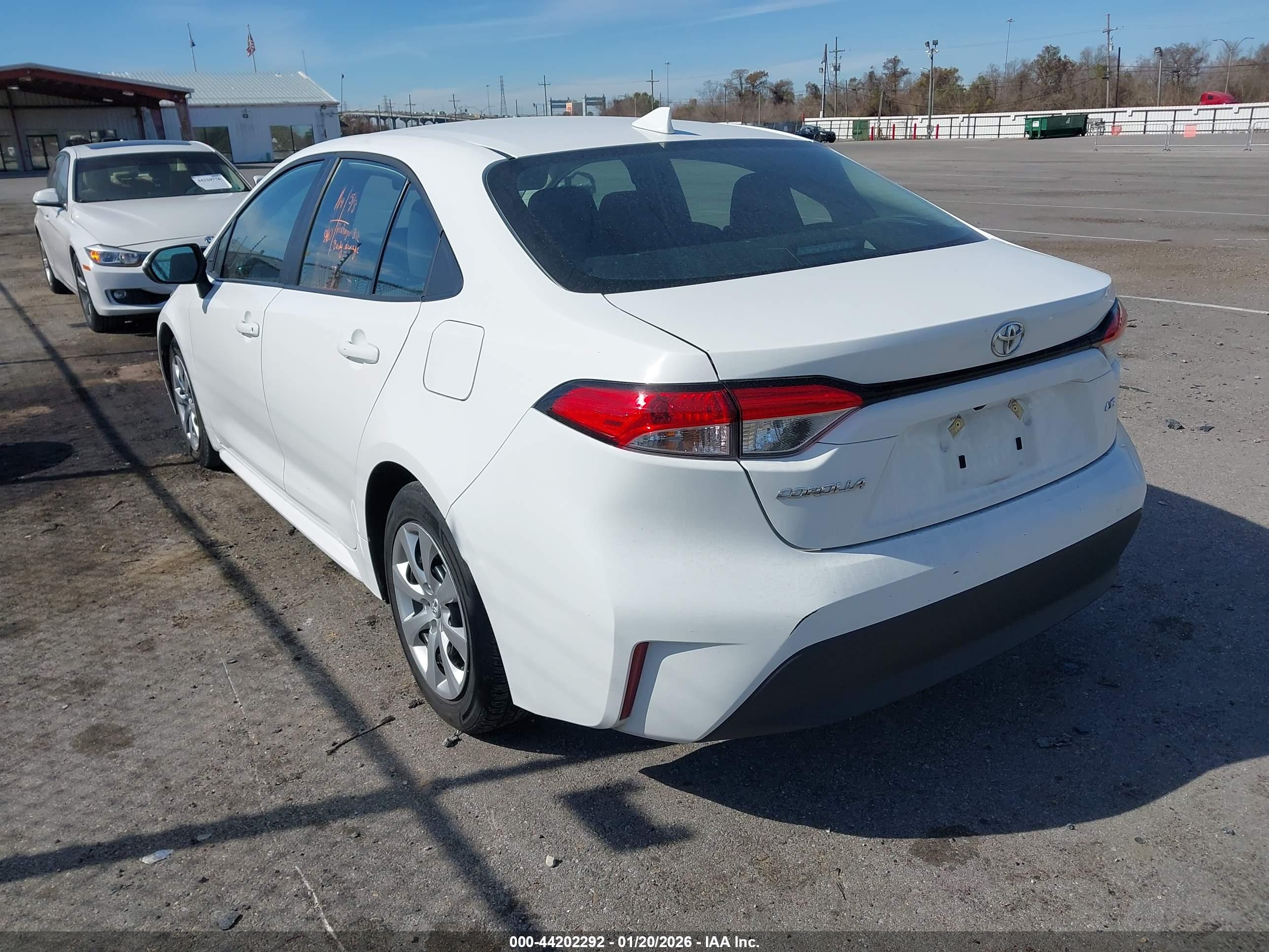 TOYOTA COROLLA image 3