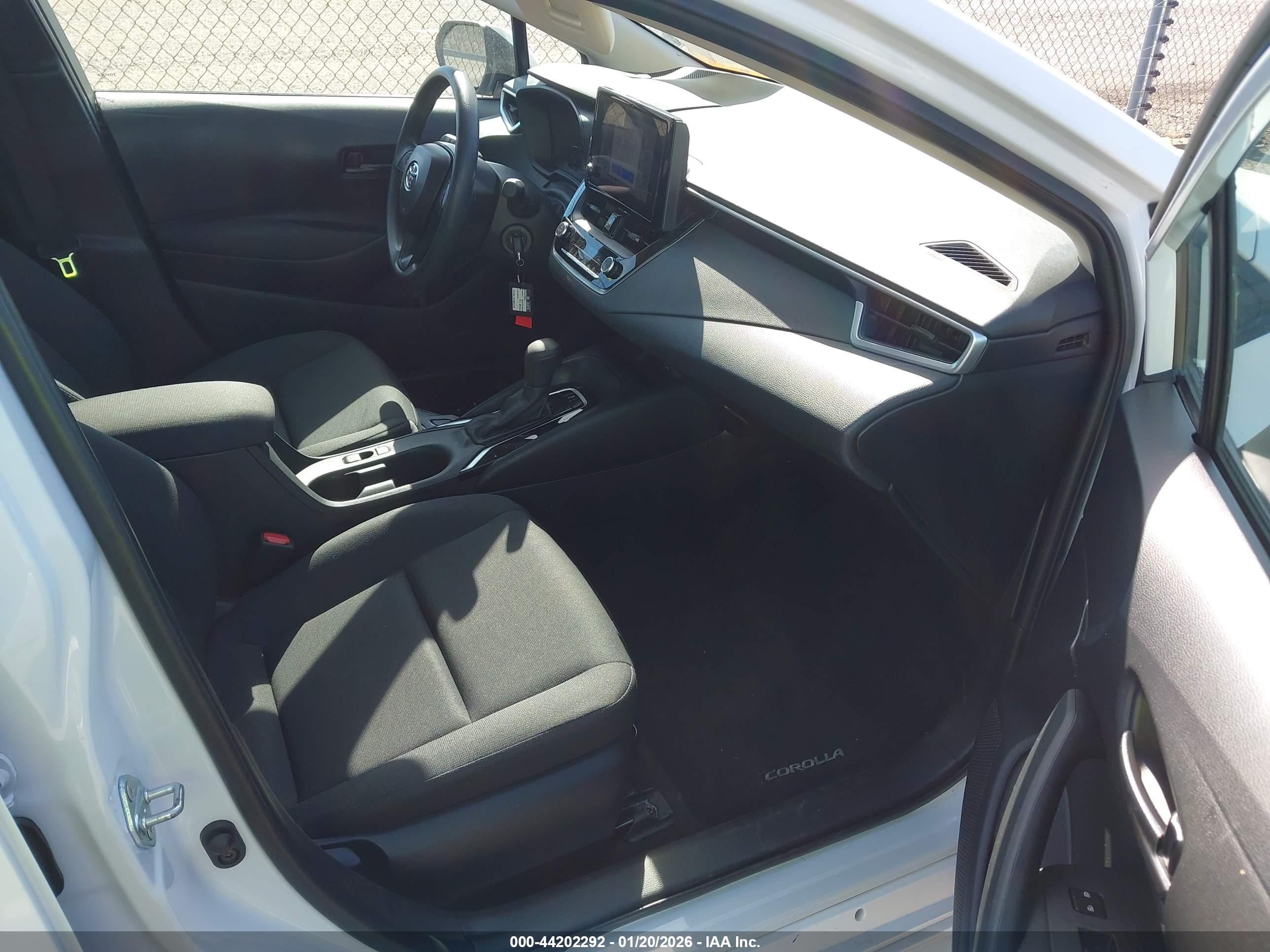 TOYOTA COROLLA image 5