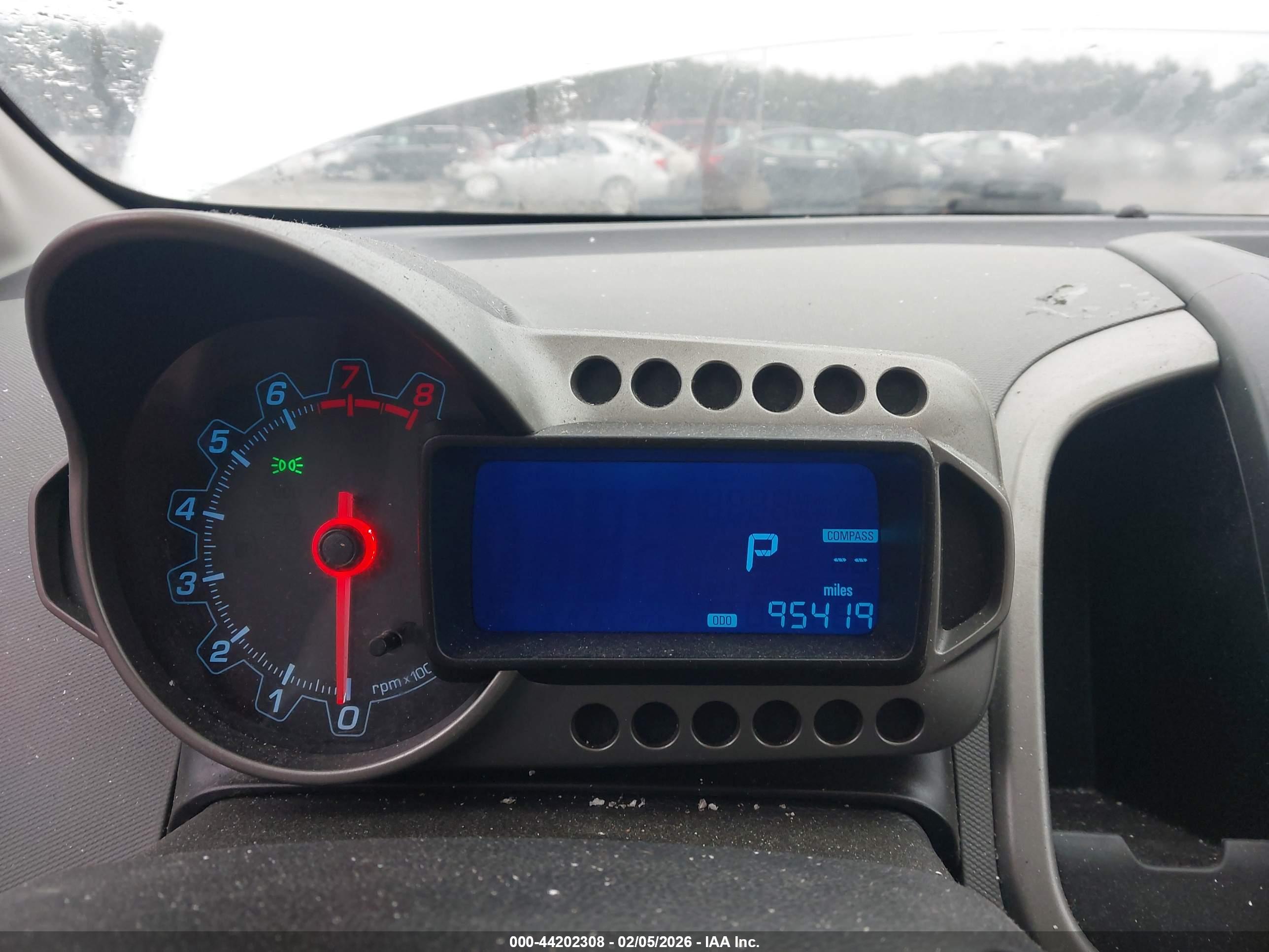CHEVROLET SONIC image 7