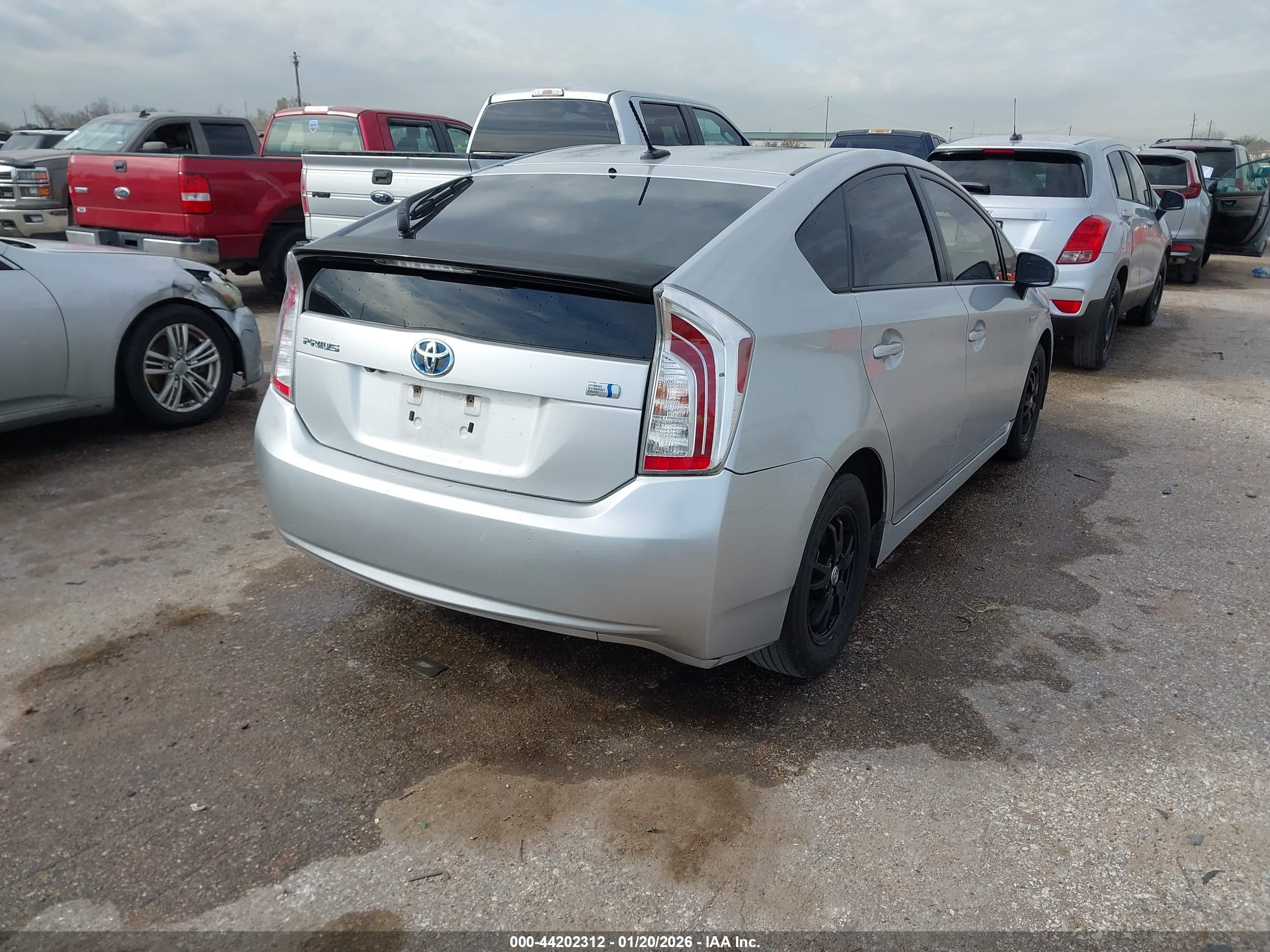TOYOTA PRIUS image 4