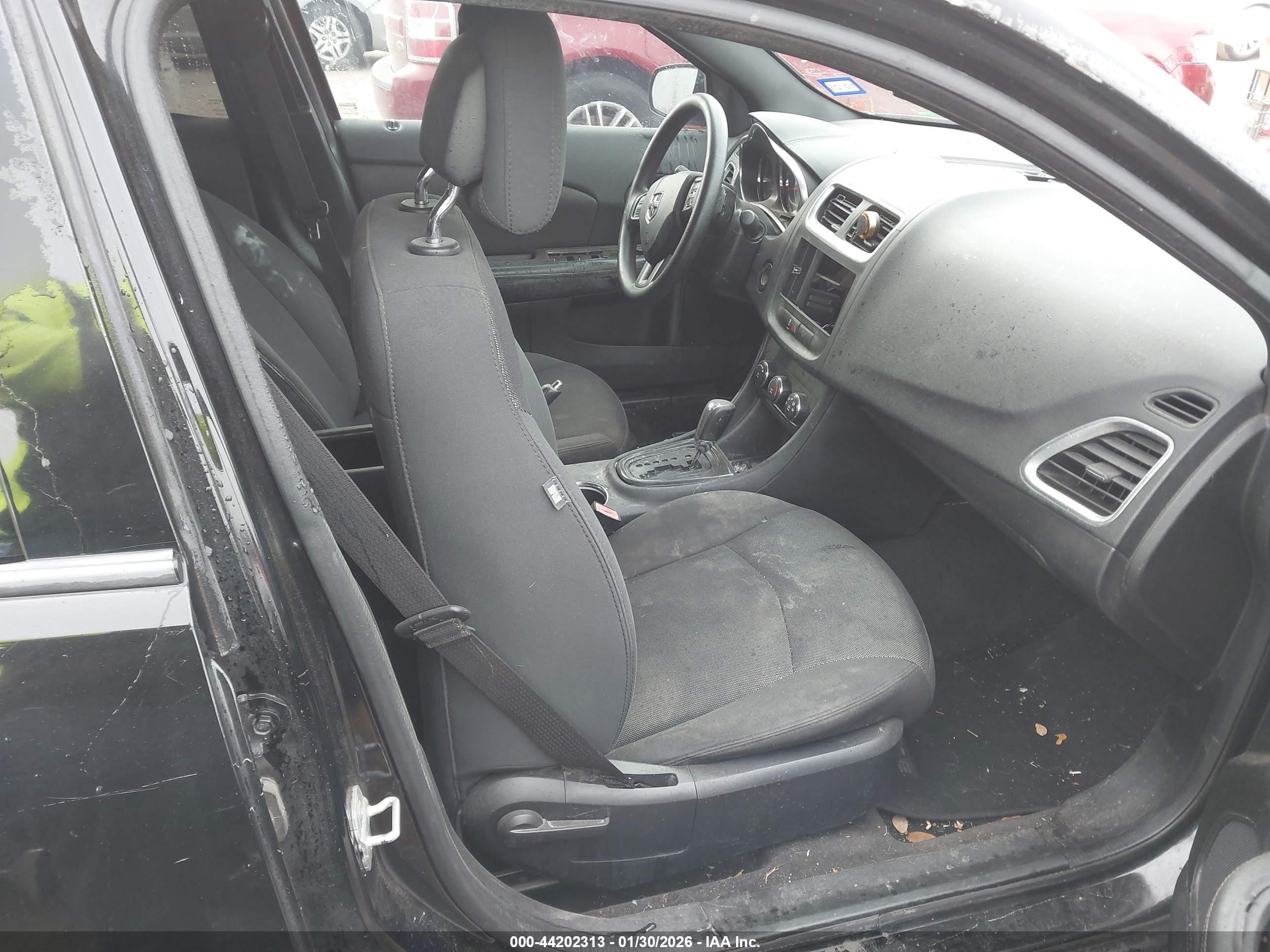DODGE AVENGER image 5