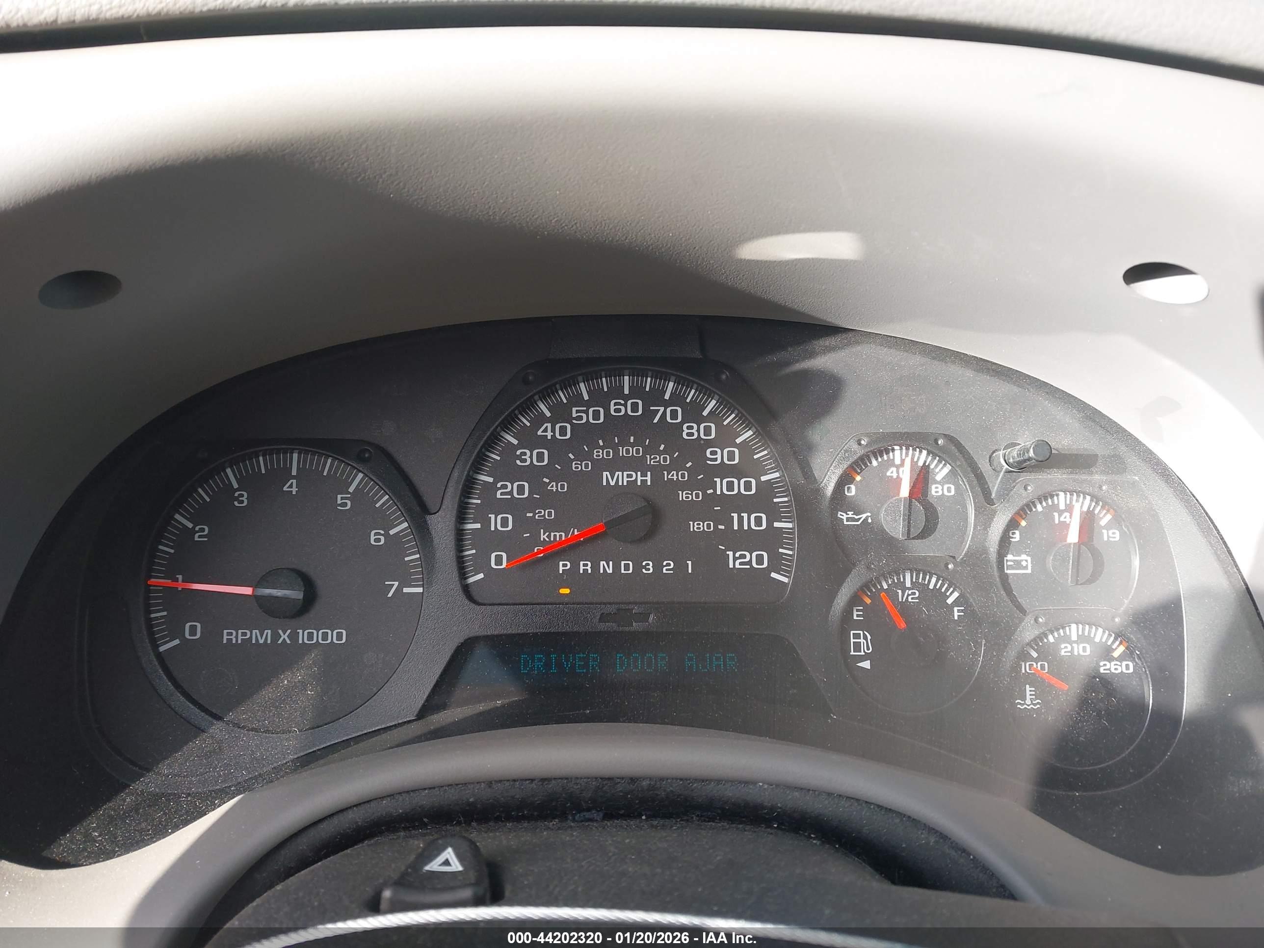 CHEVROLET TRAILBLAZER image 7