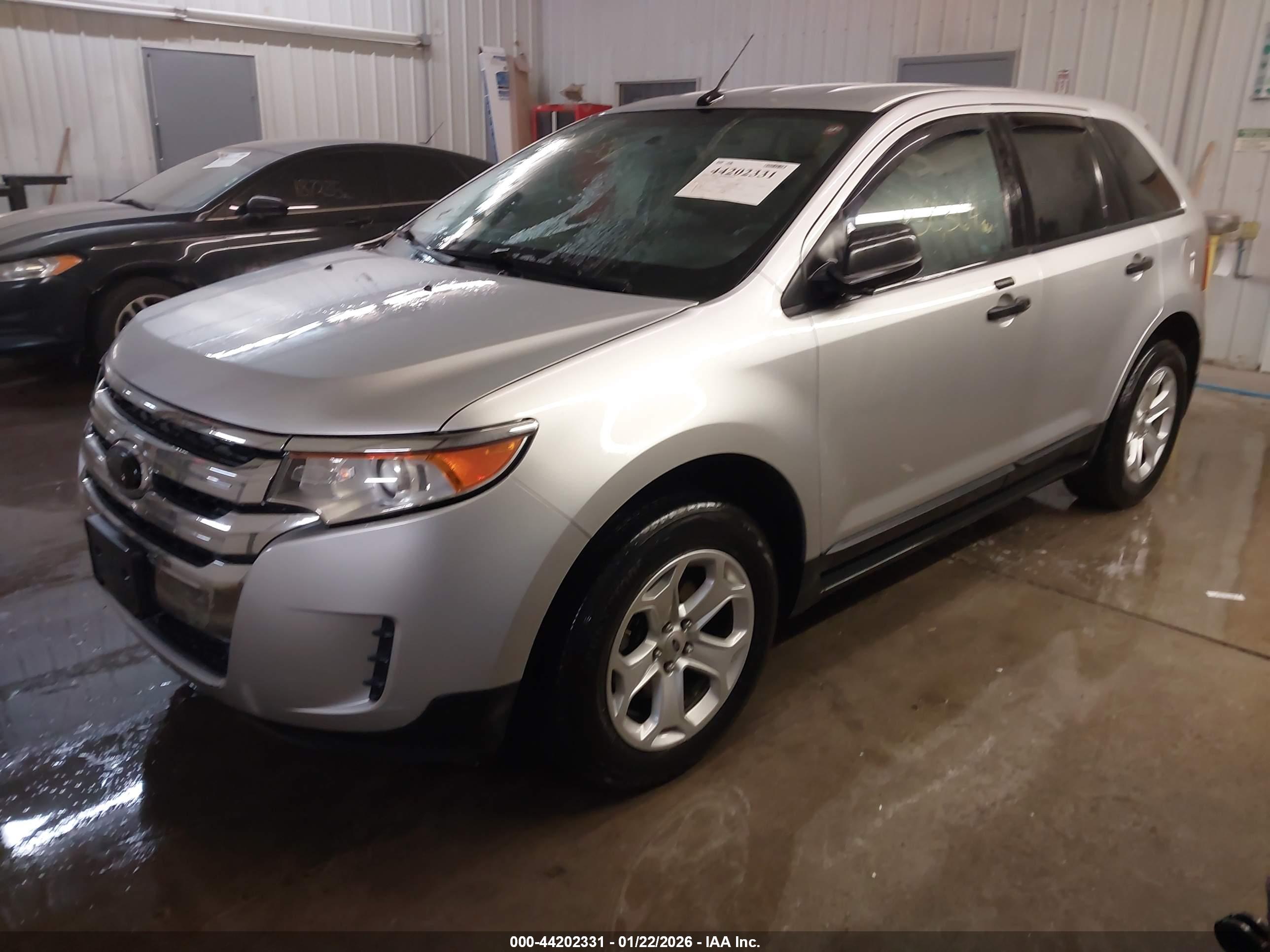 FORD EDGE image 2